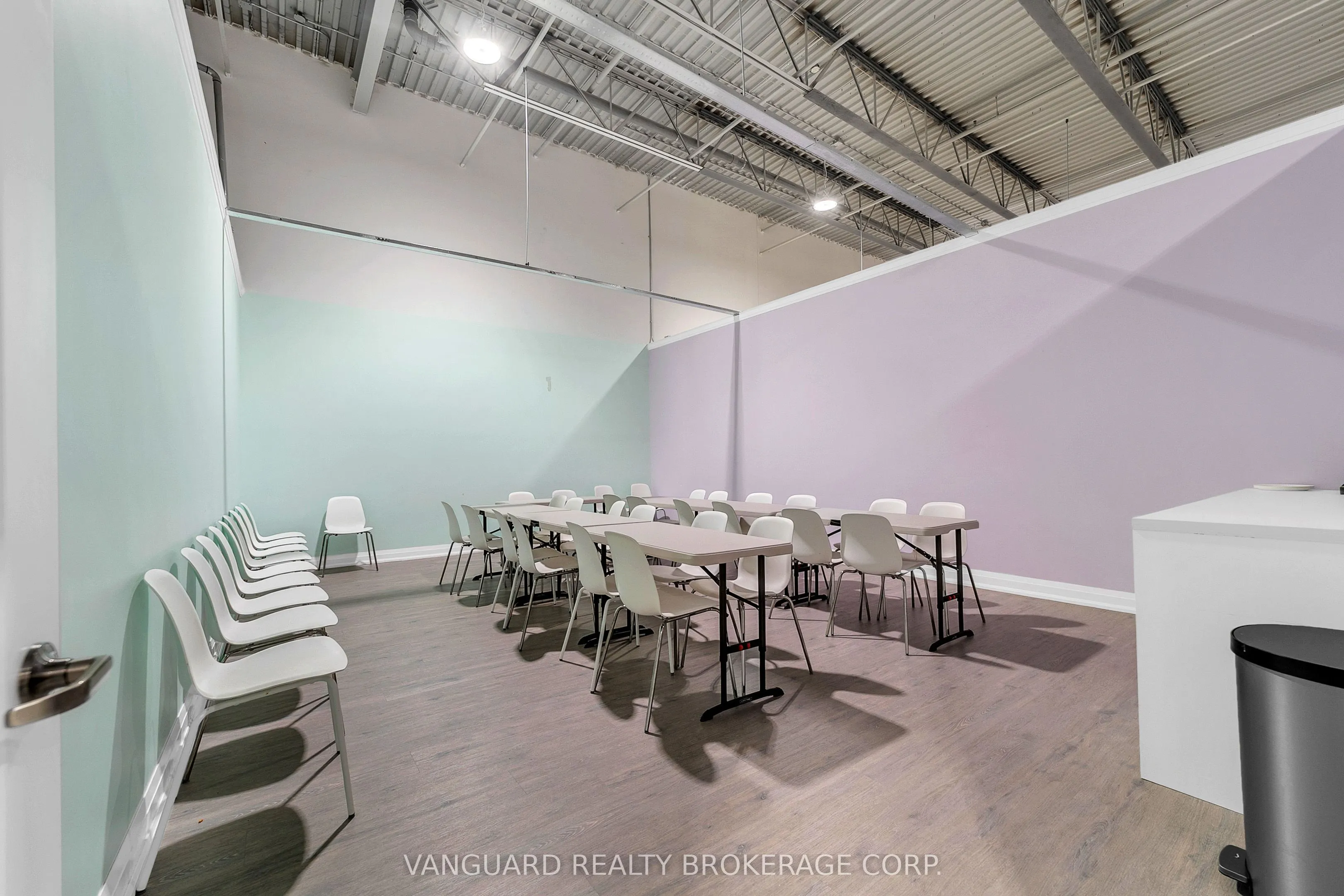 18075 Yonge Street #1B