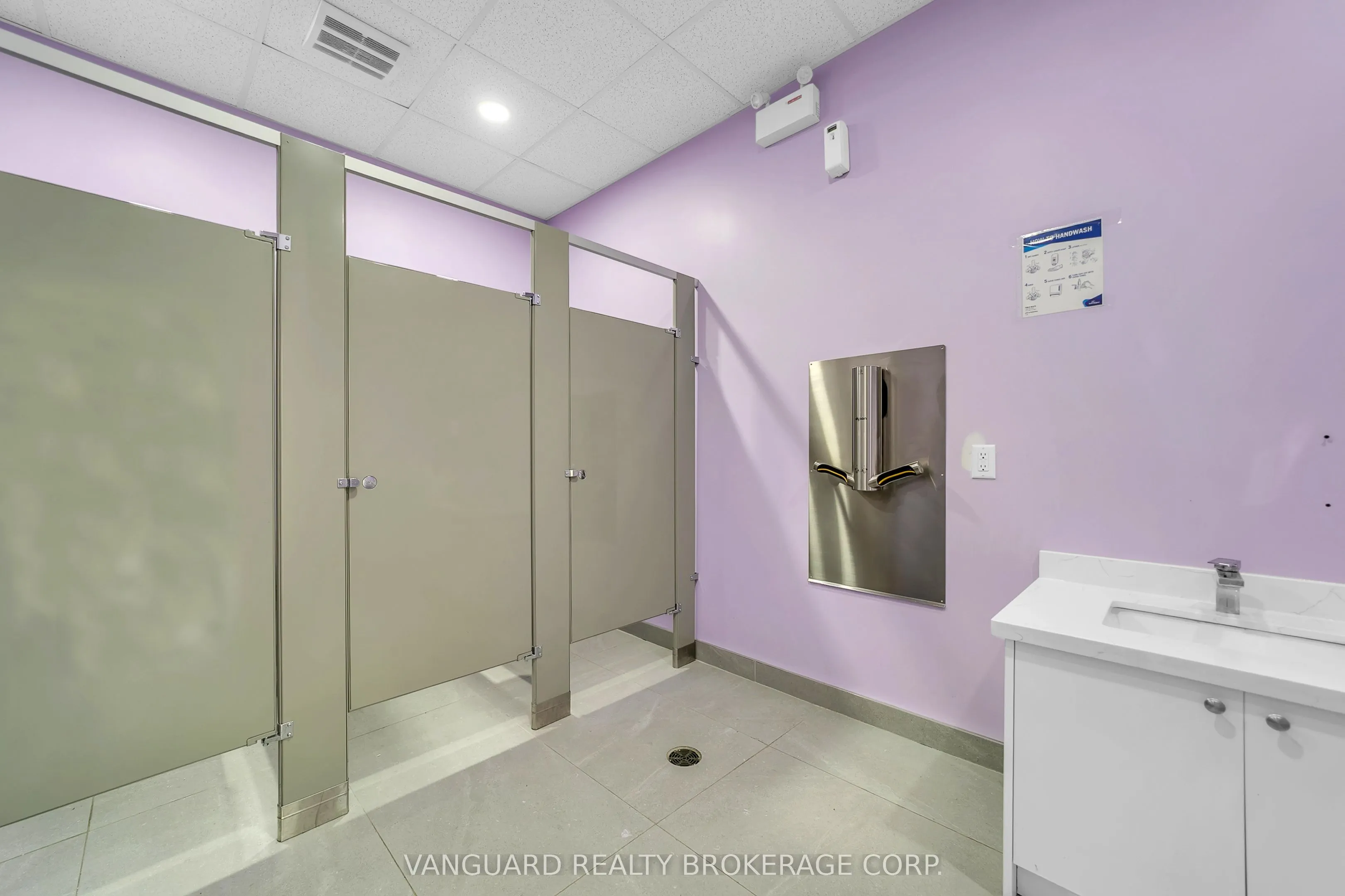 18075 Yonge Street #1B