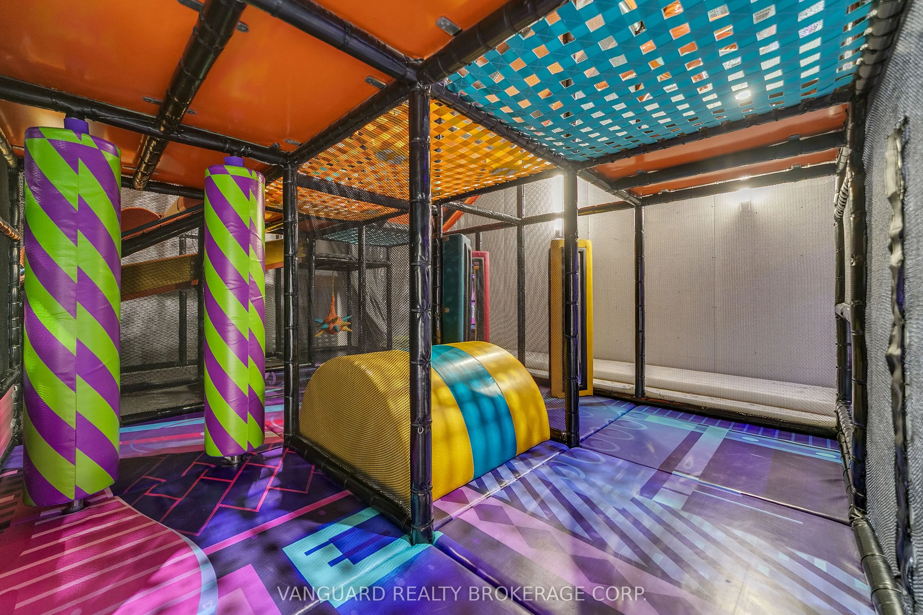 18075 Yonge Street #1B