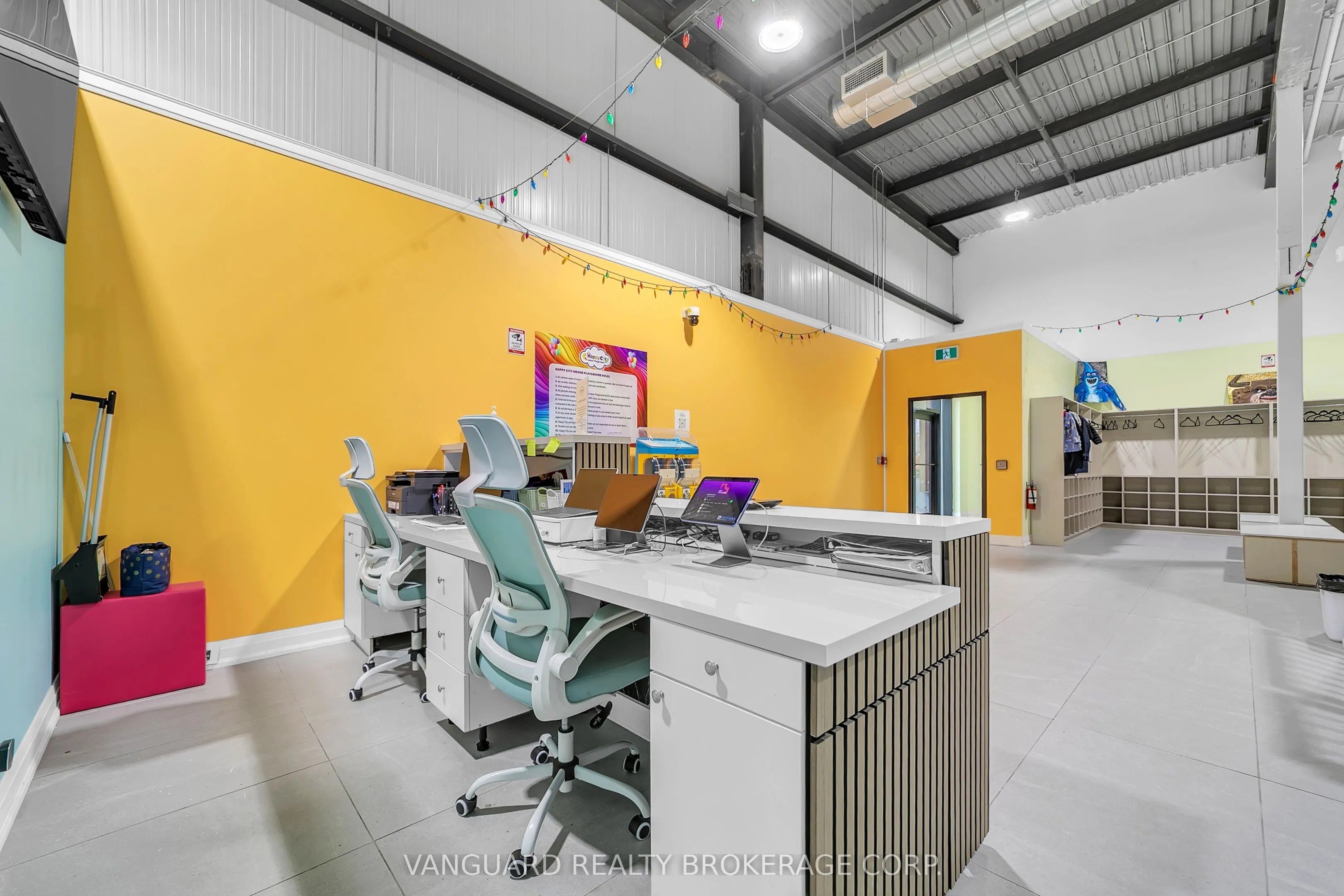 18075 Yonge Street #1B