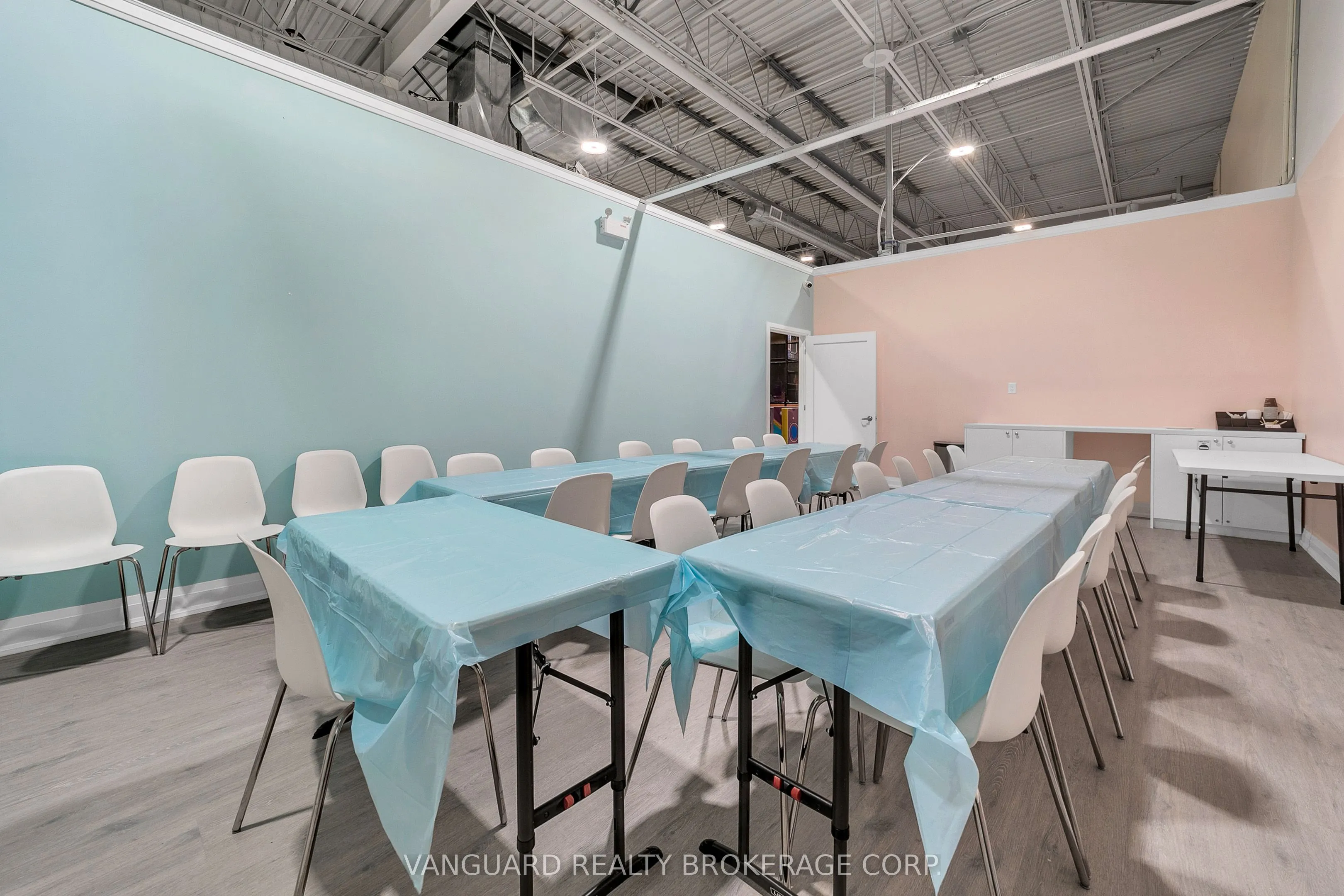 18075 Yonge Street #1B