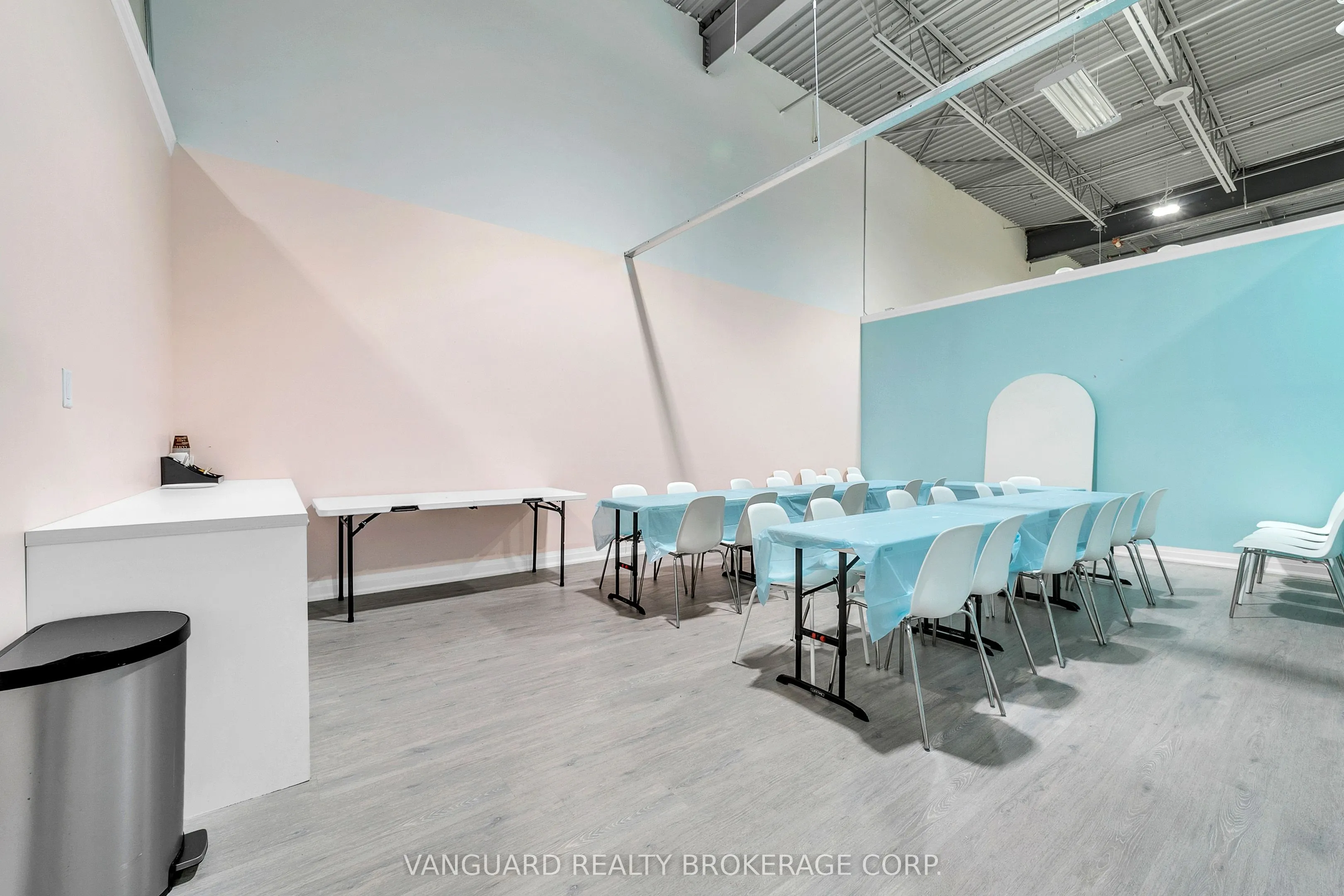 18075 Yonge Street #1B