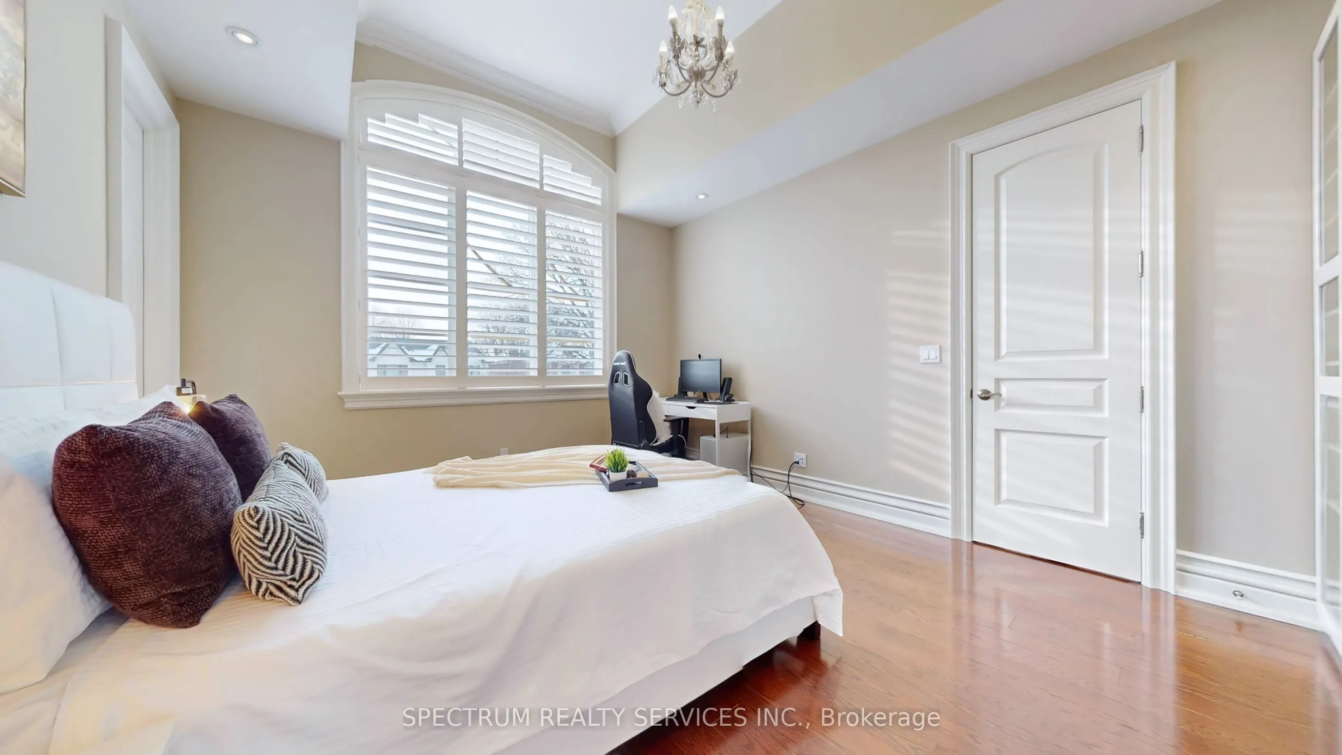 223 Lennox Avenue
