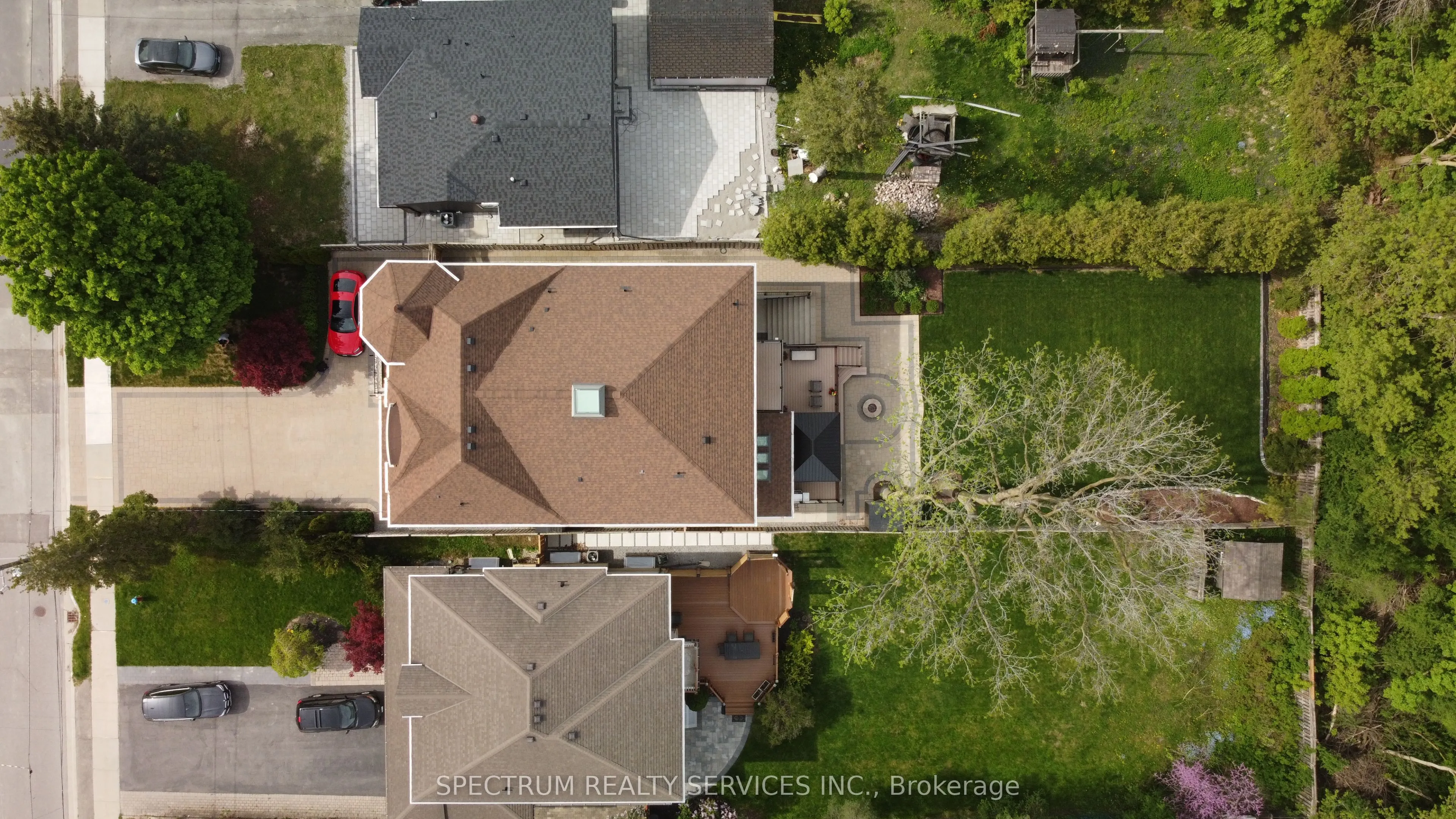 223 Lennox Avenue