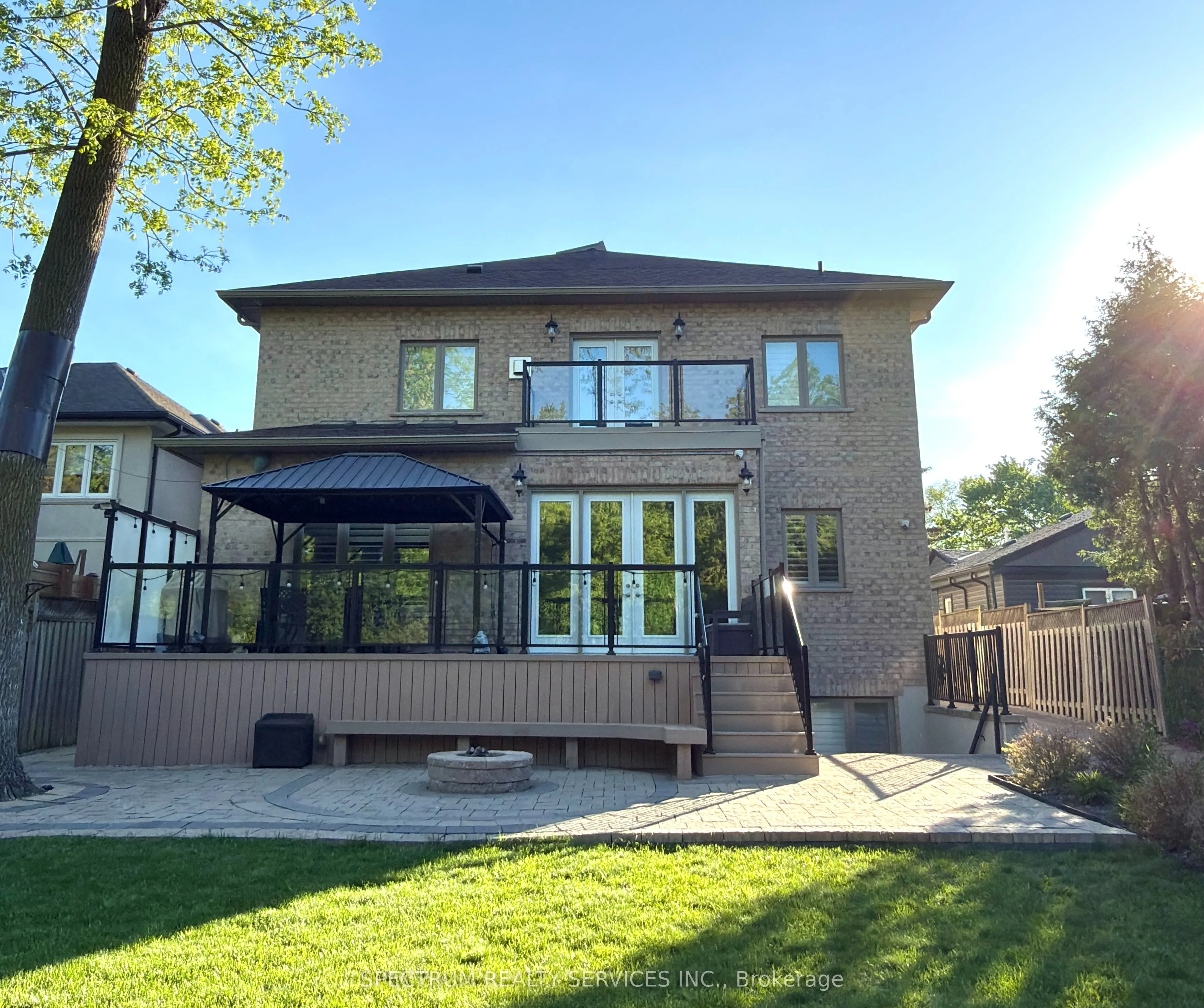 223 Lennox Avenue