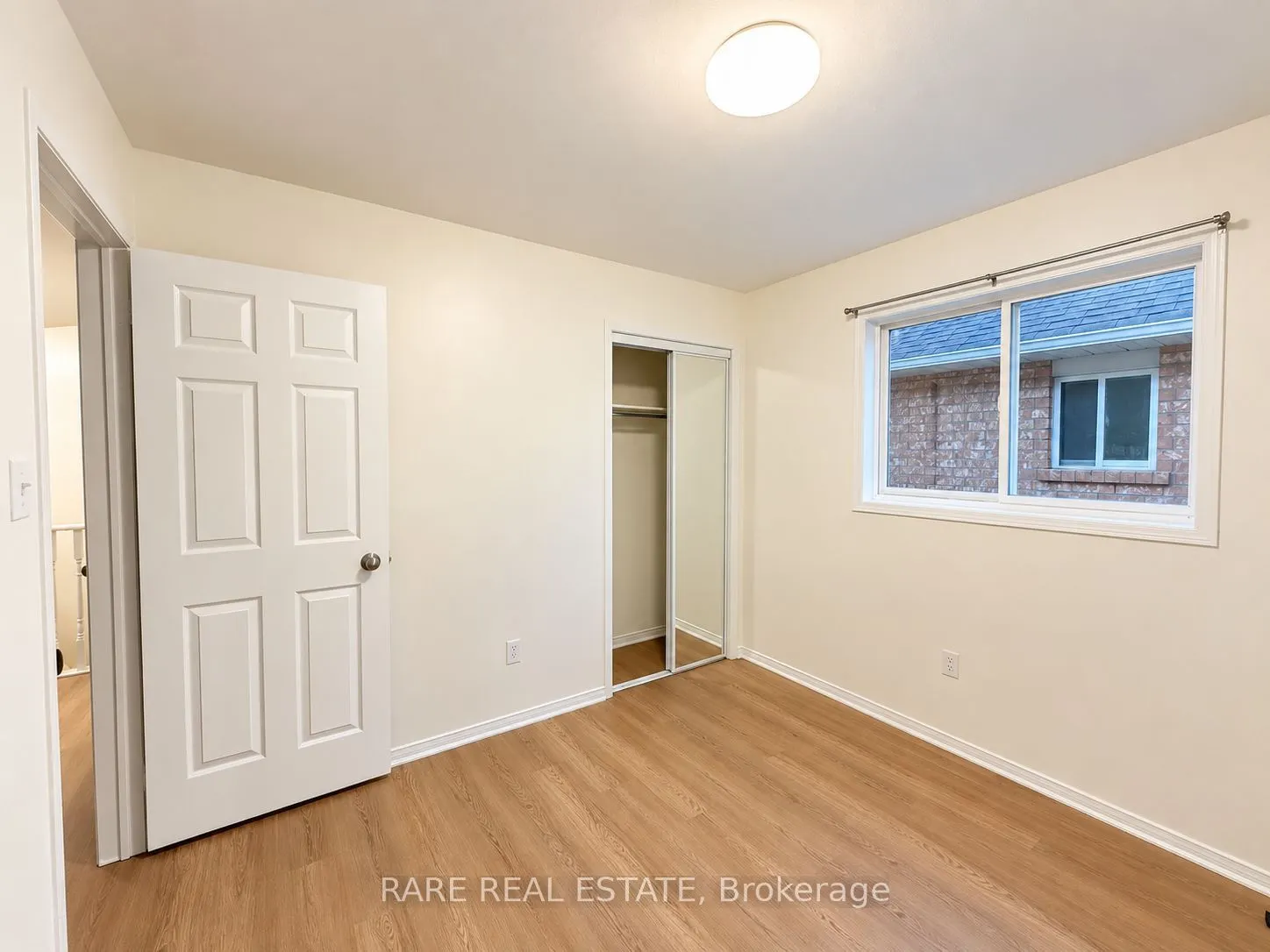 1045 CORRIE Street