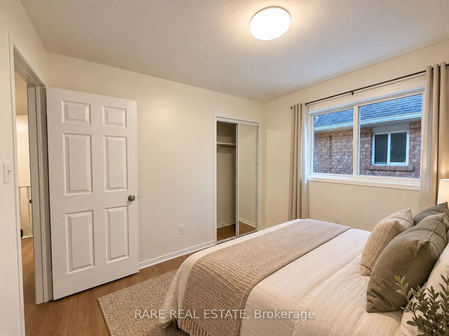 1045 CORRIE Street