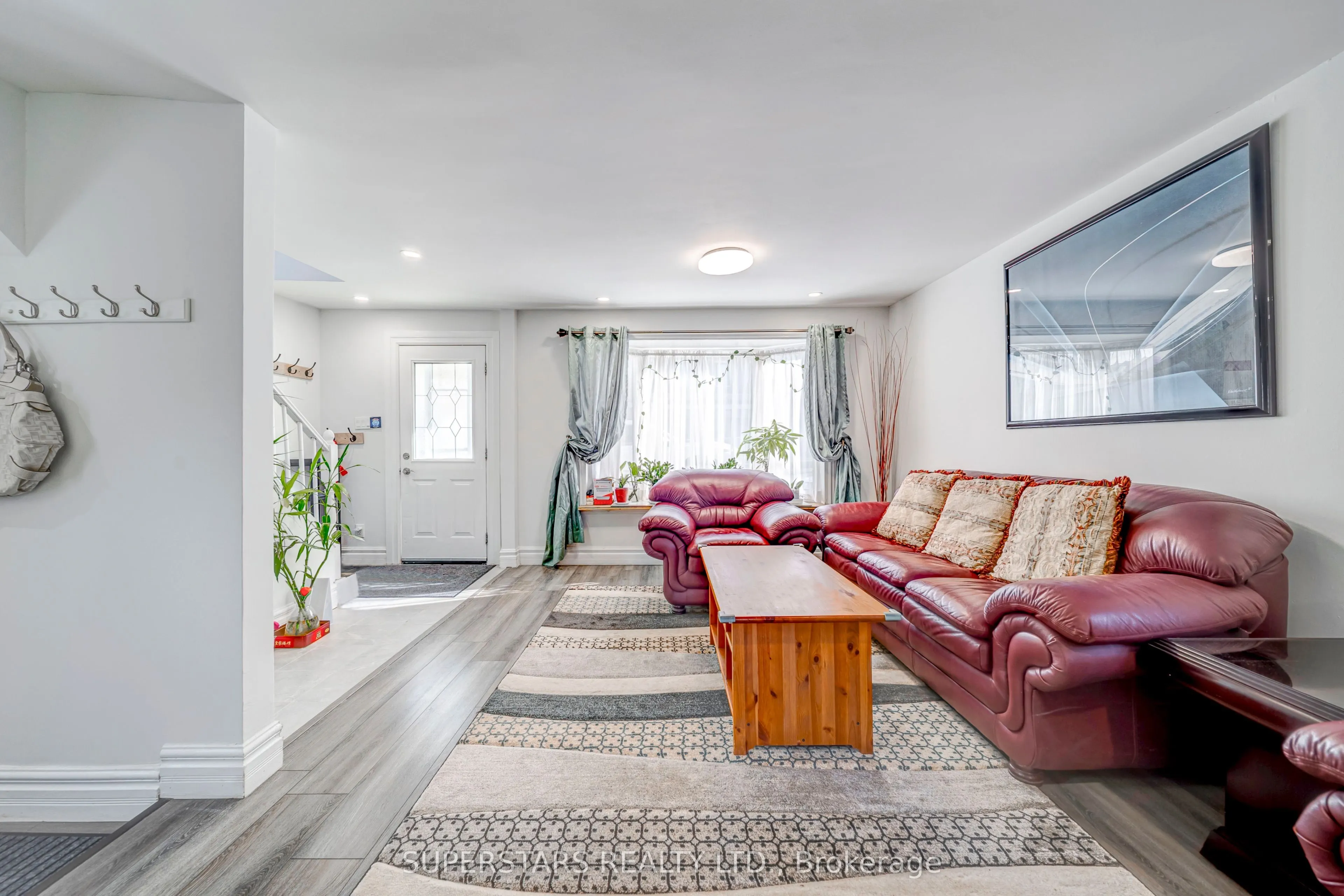 28 Machell Avenue