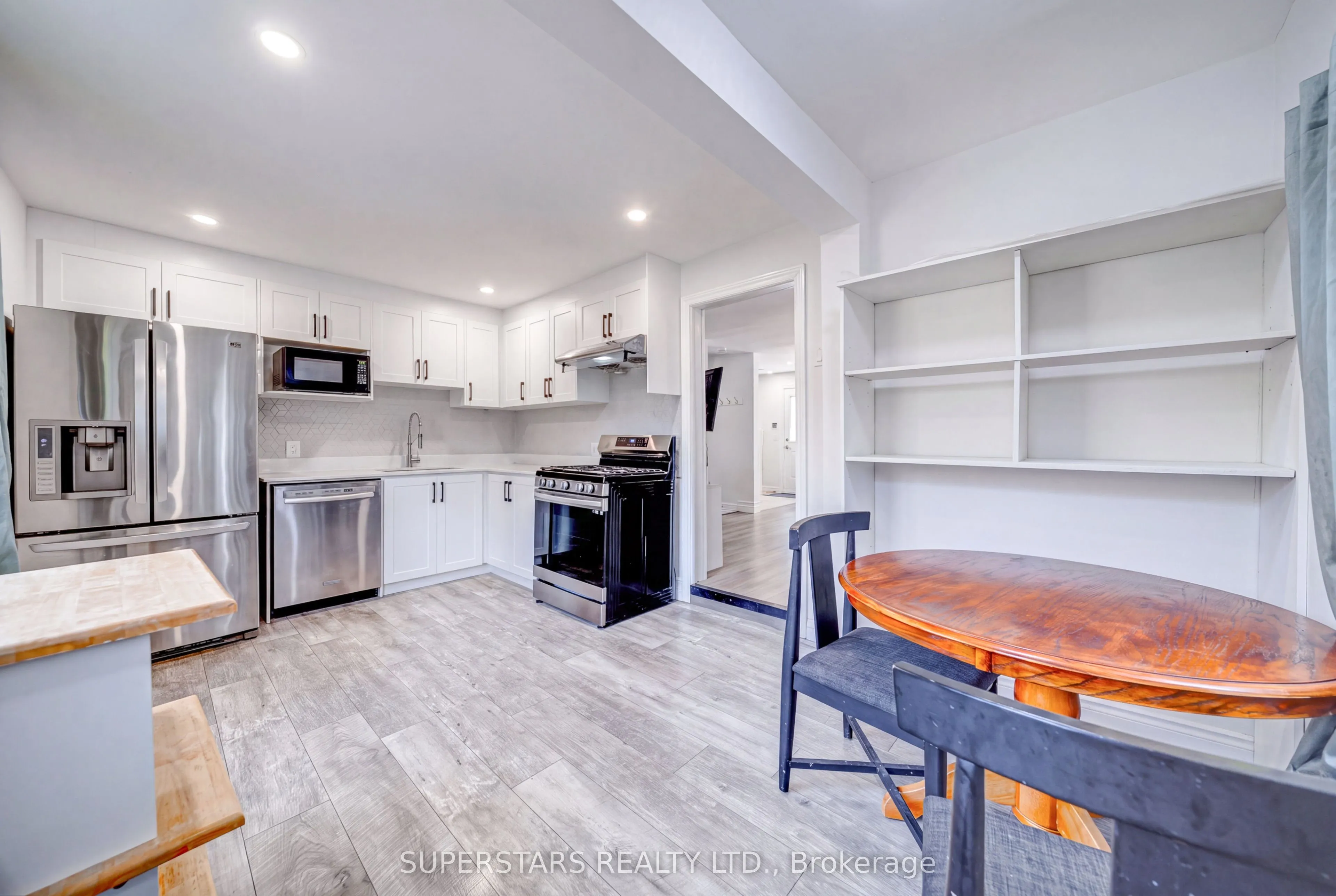 28 Machell Avenue