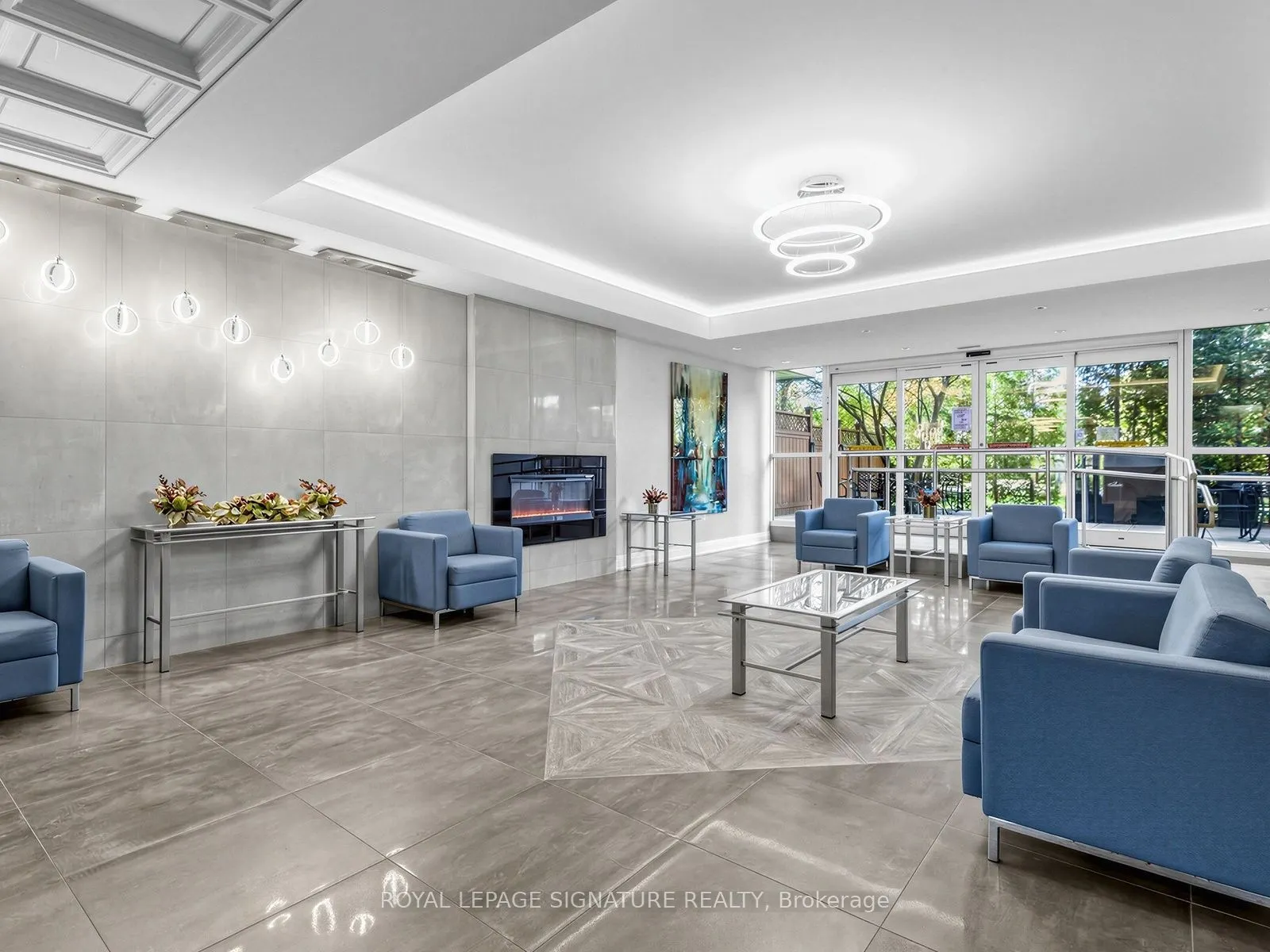 20 Harding Boulevard W #303
