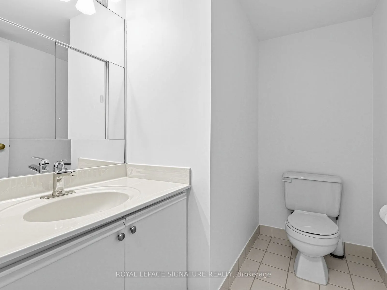 20 Harding Boulevard W #303