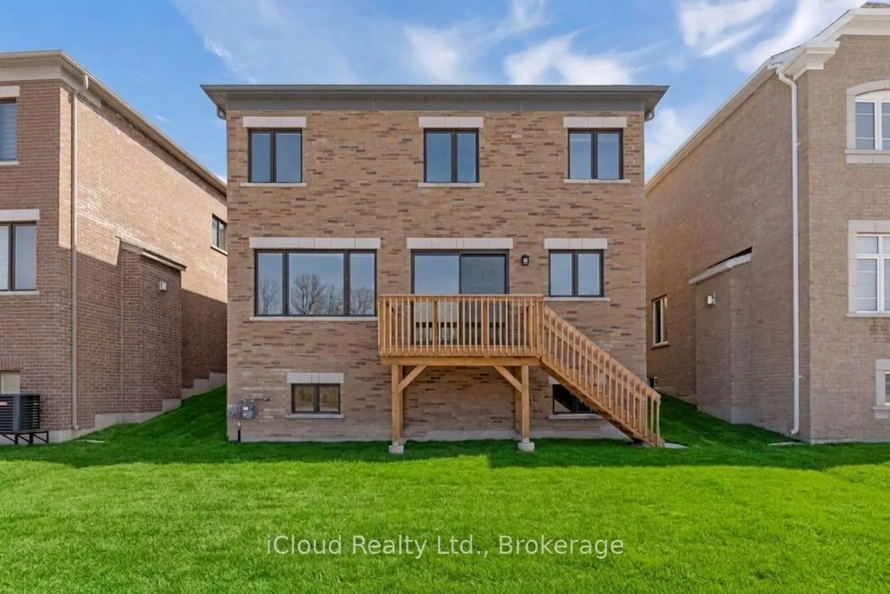 38 Pine Hill Crescent