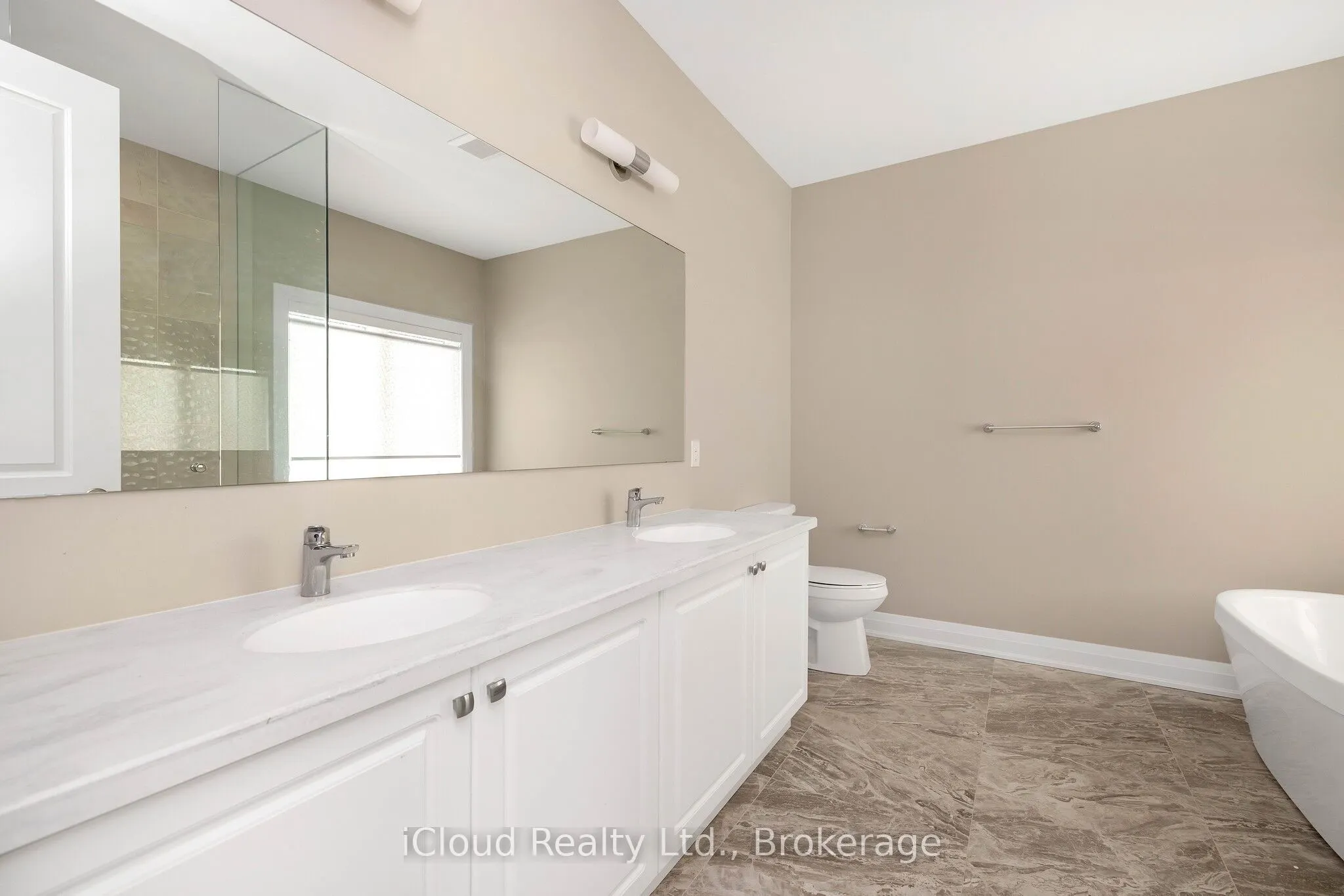 38 Pine Hill Crescent