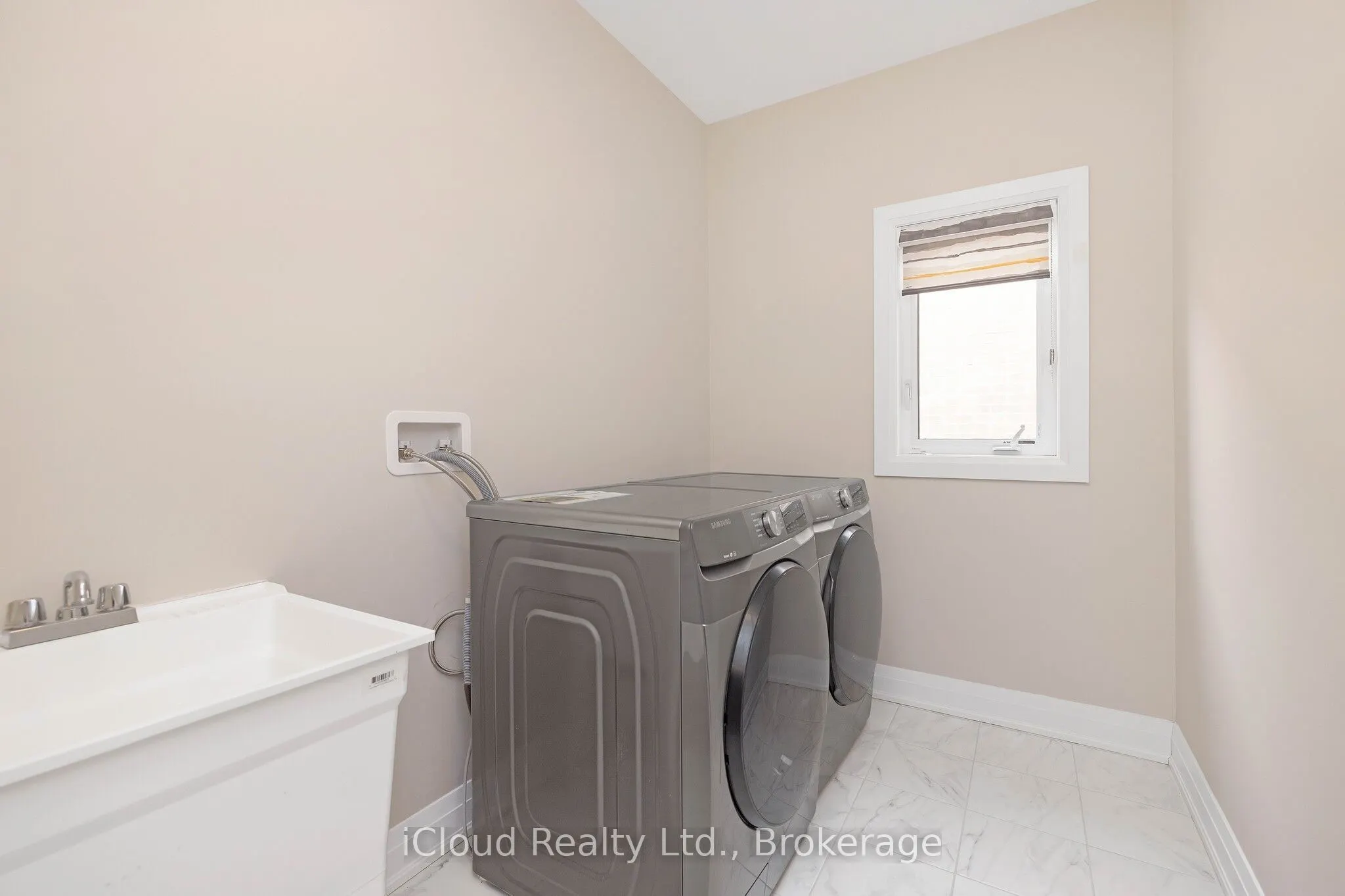38 Pine Hill Crescent
