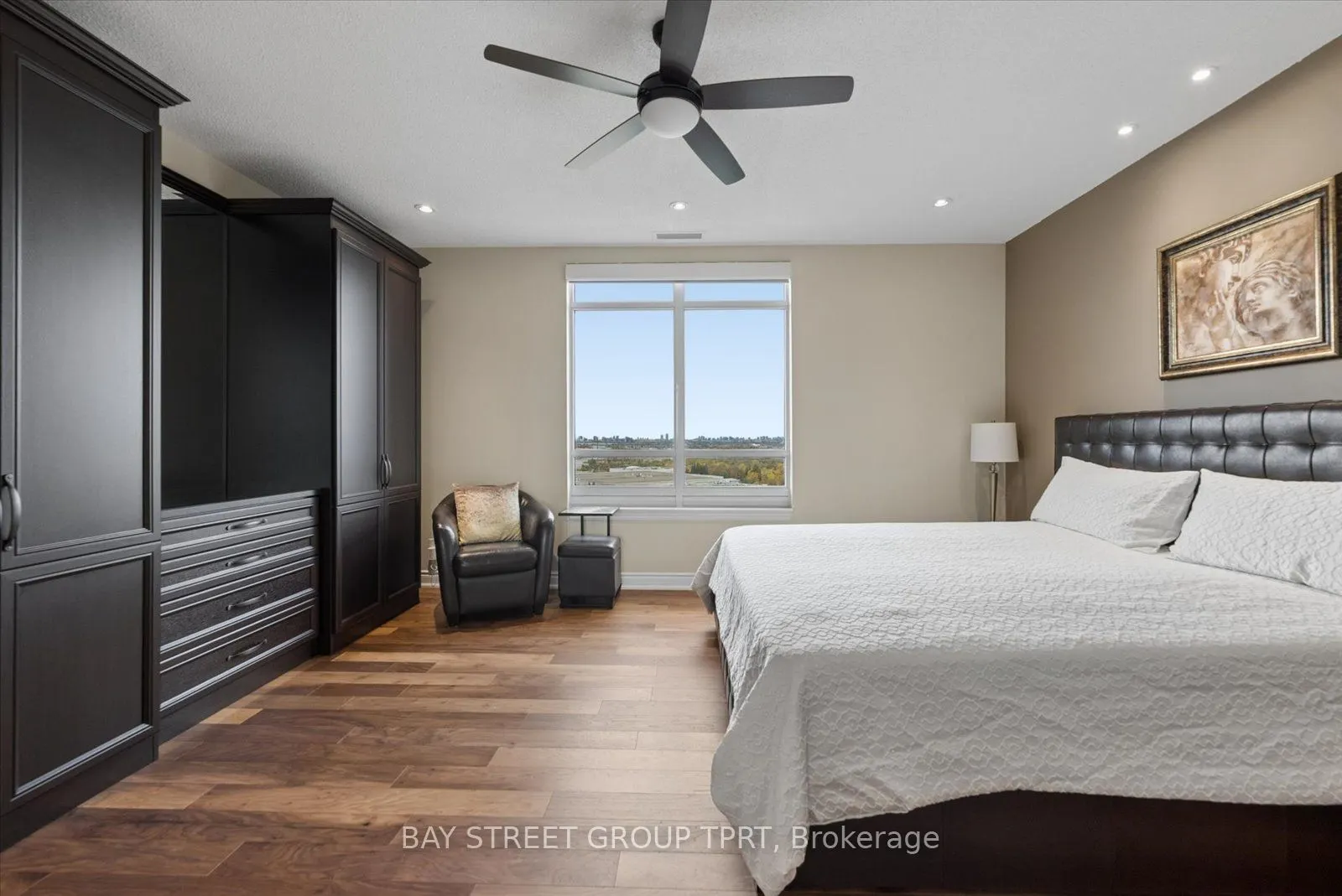 9255 Jane Street #1605
