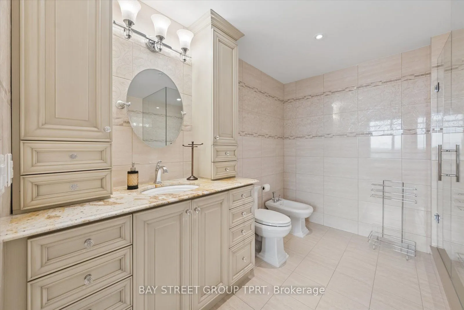 9255 Jane Street #1605