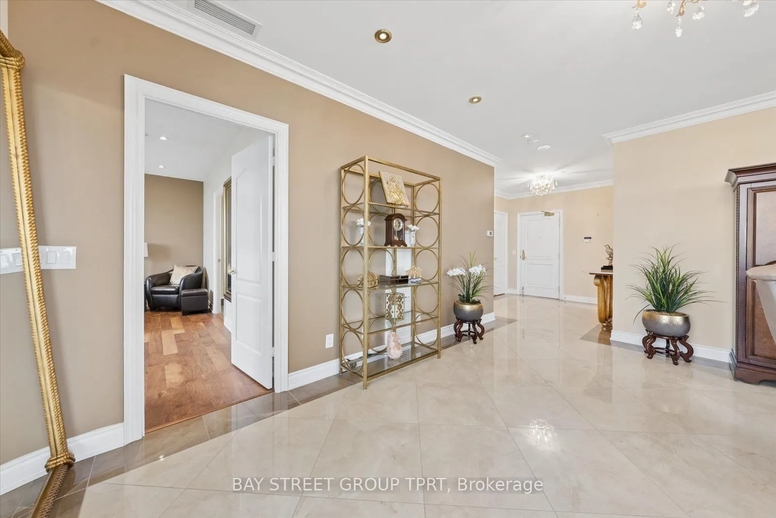 9255 Jane Street #1605