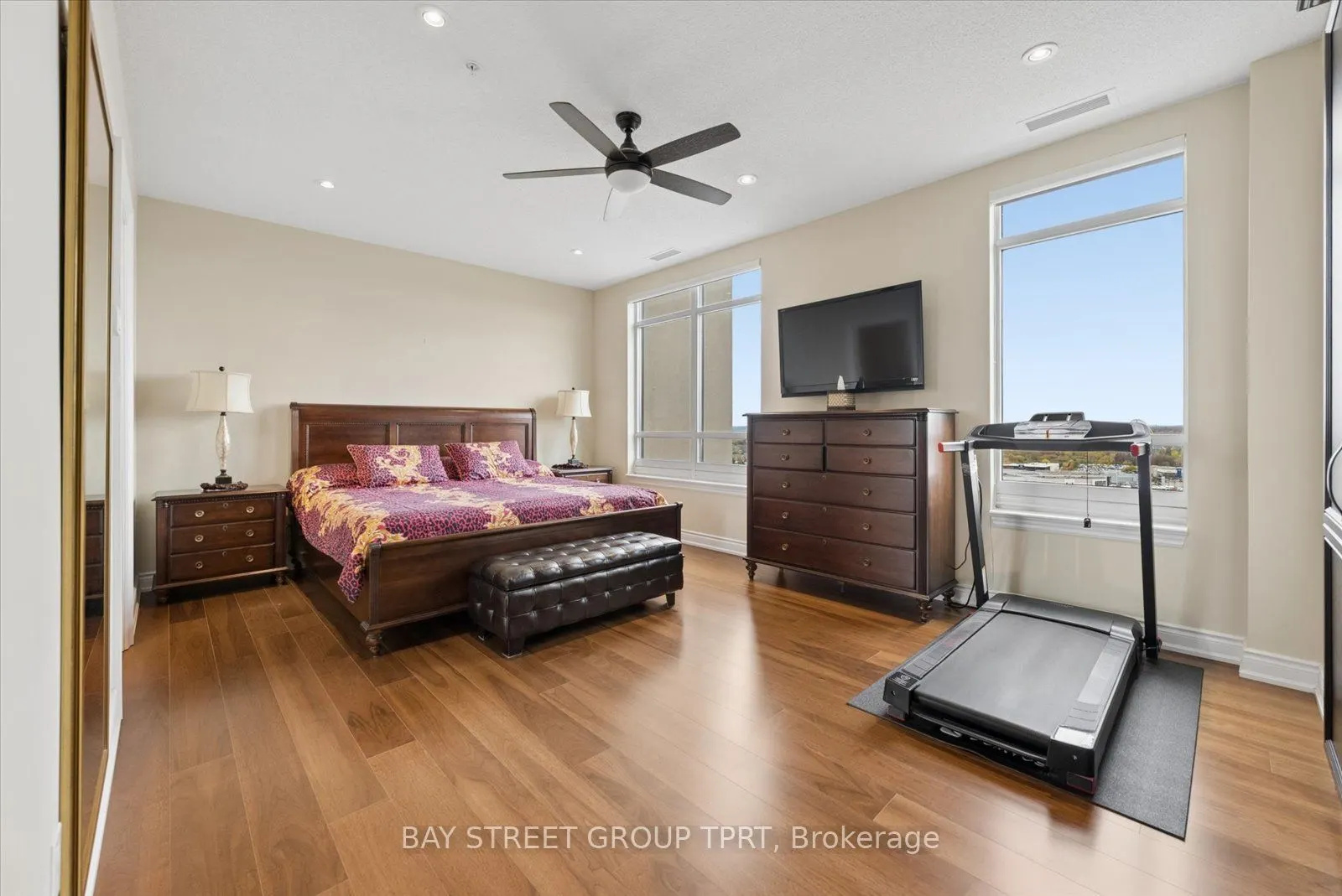 9255 Jane Street #1605