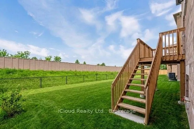 38 Pine Hill Crescent