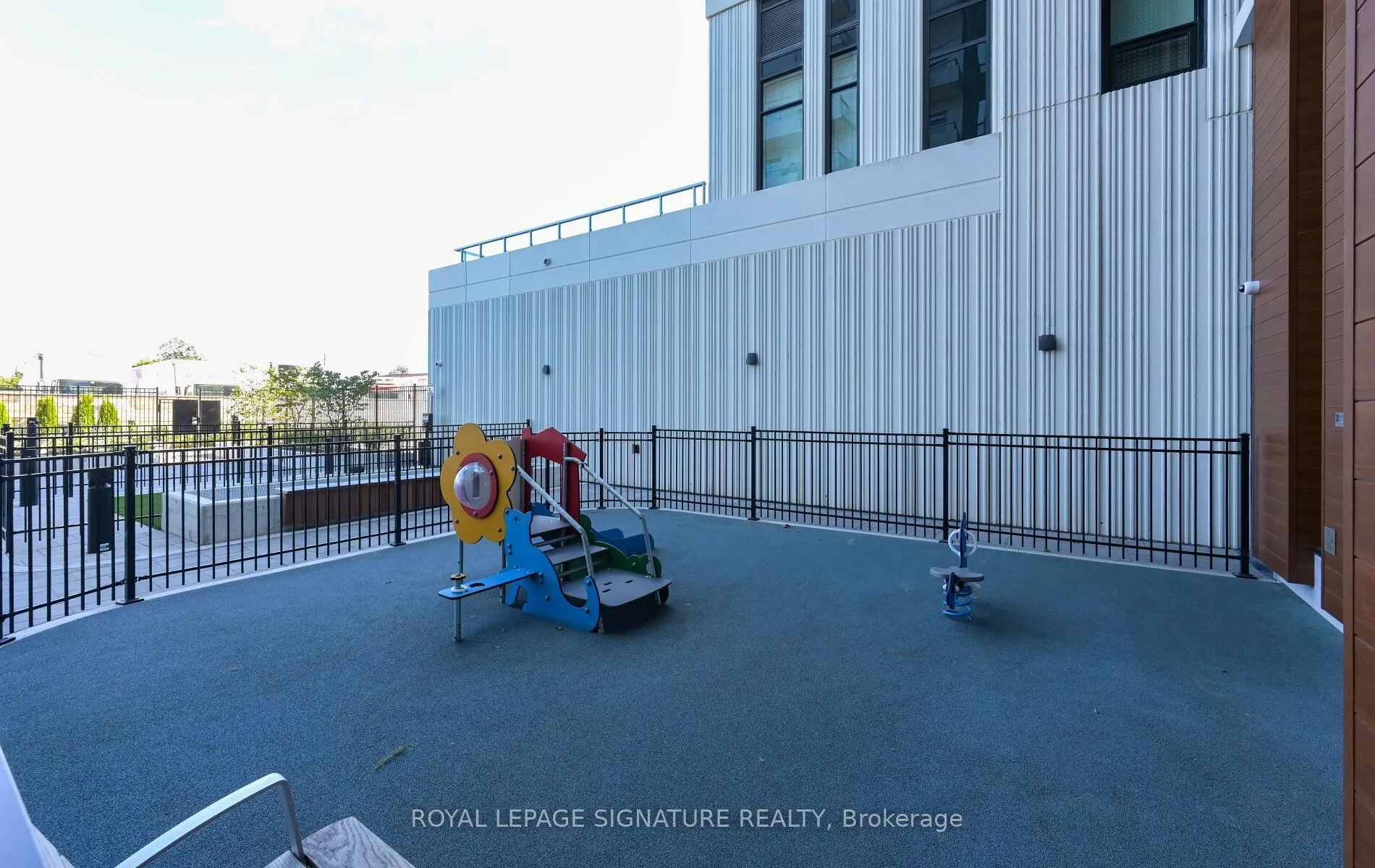 5 Meadowdale Road #2404