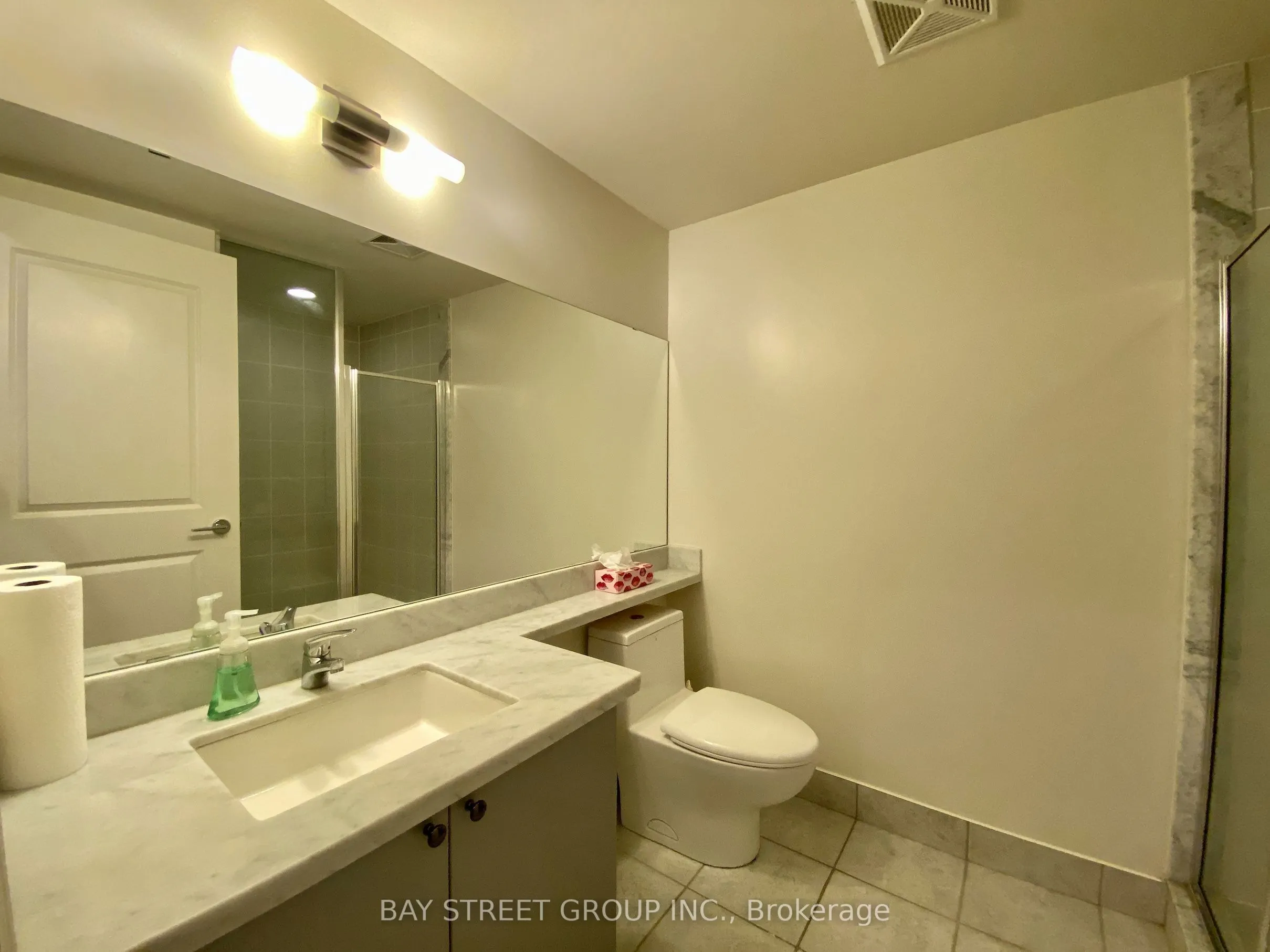39 Upper Duke Crescent #321