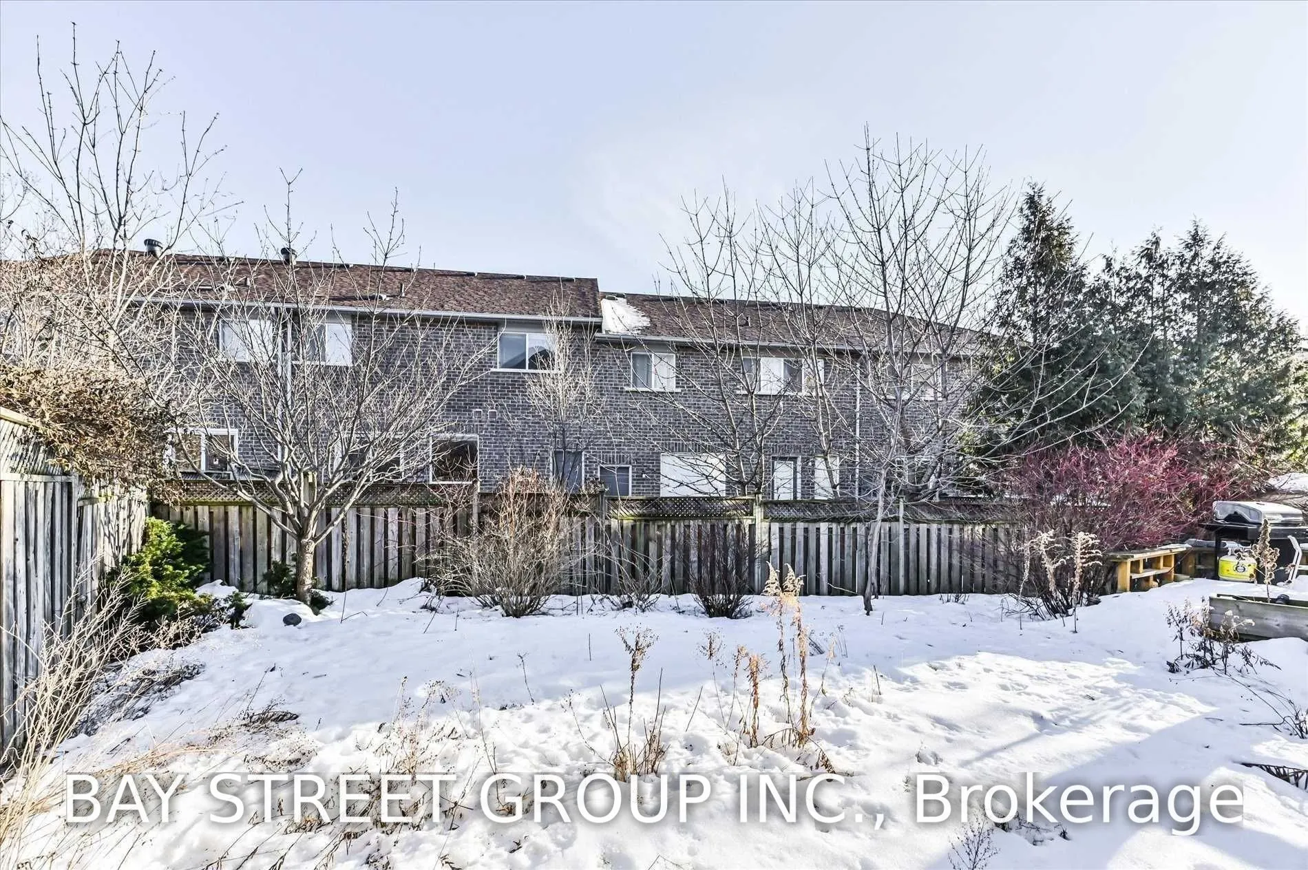 31 Levellands Crescent