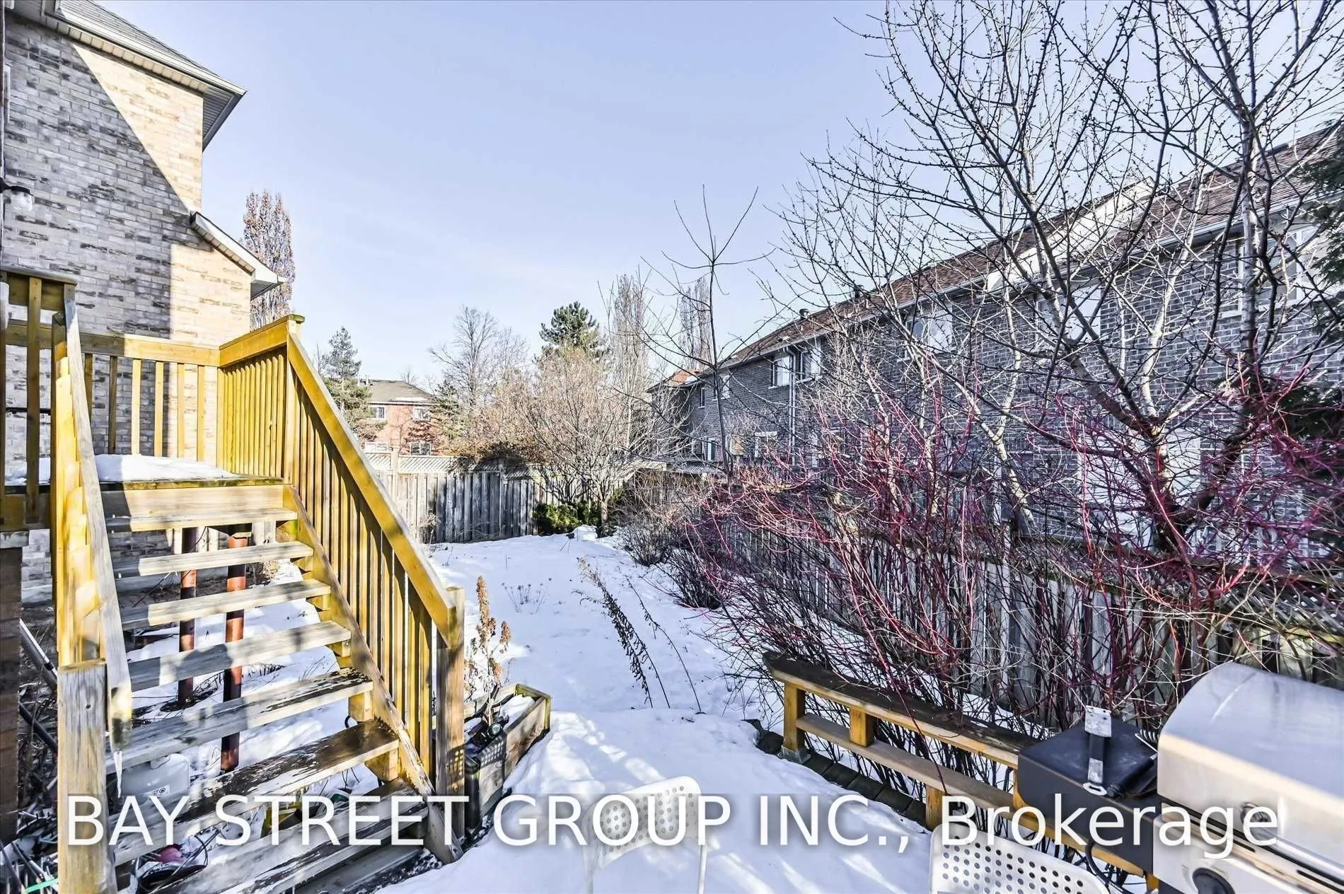31 Levellands Crescent