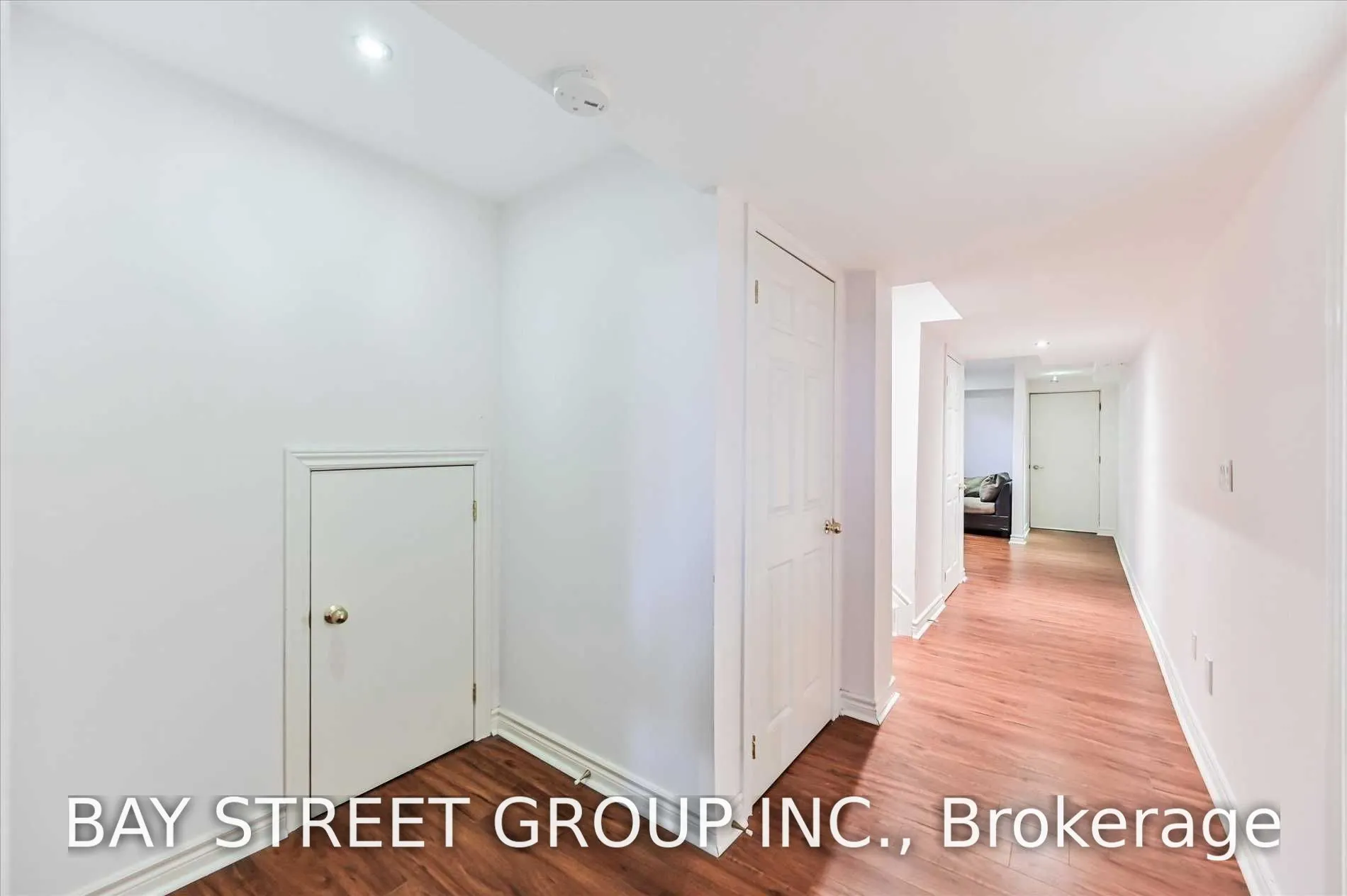31 Levellands Crescent