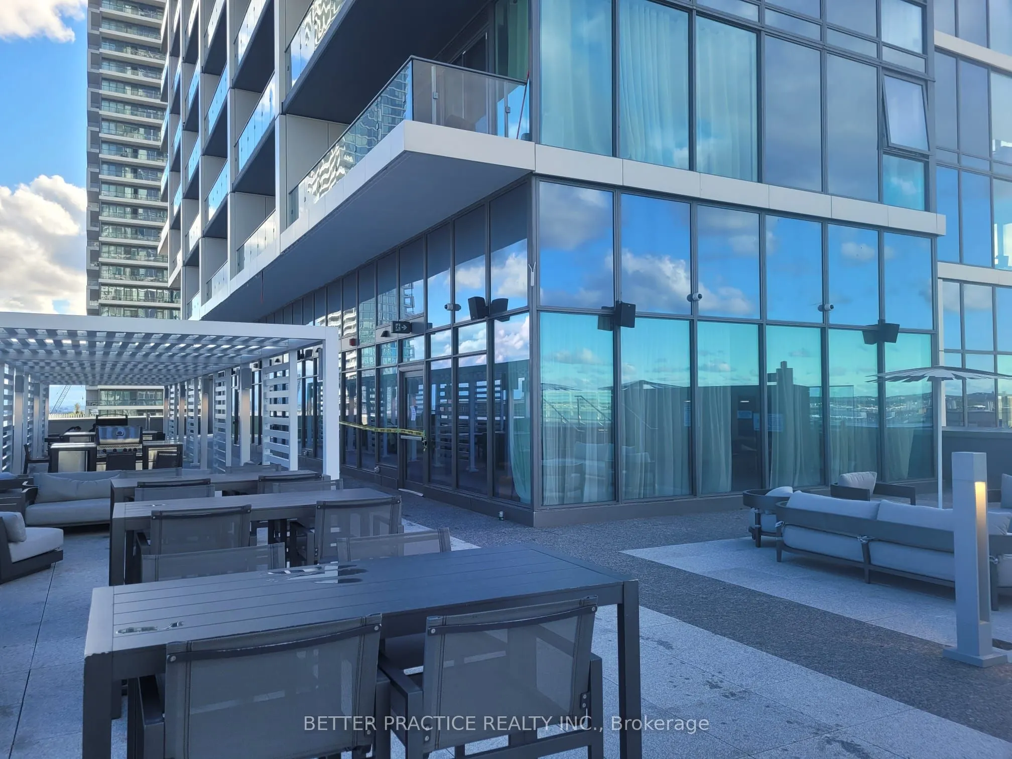 1000 Portage Parkway #3002