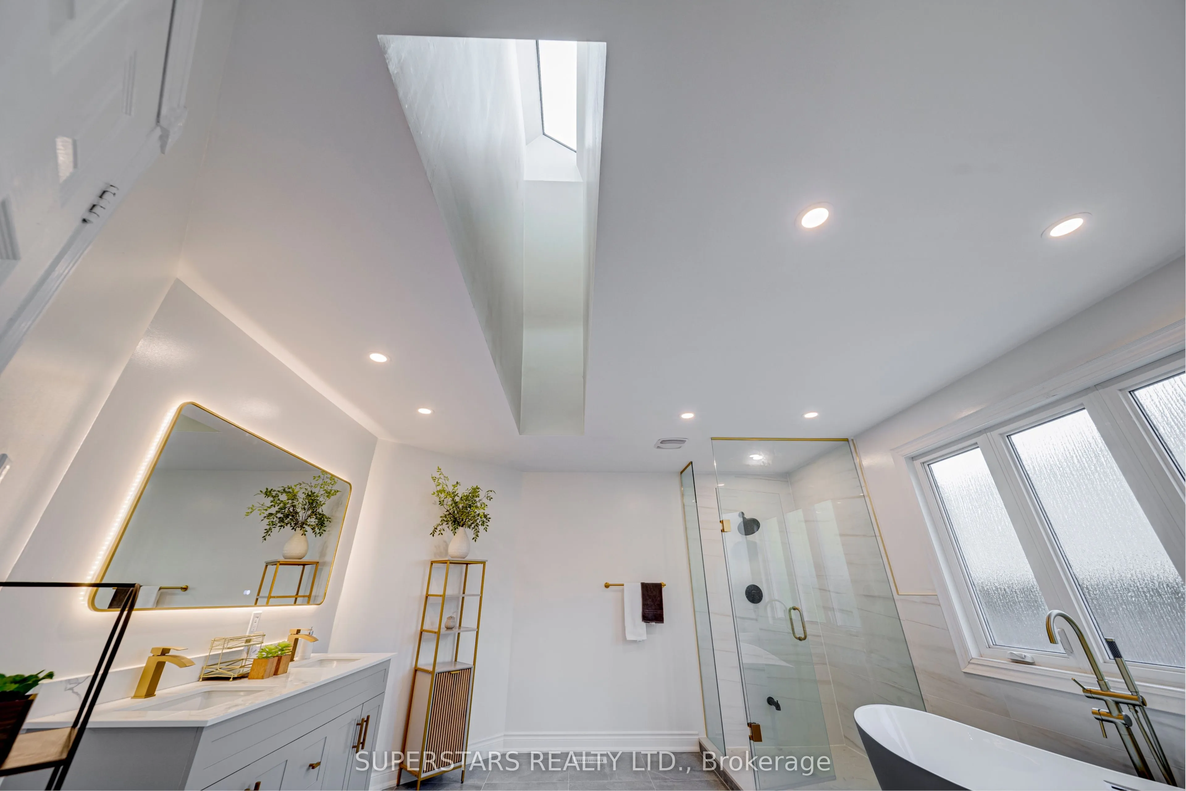 959 Lockwood Circle
