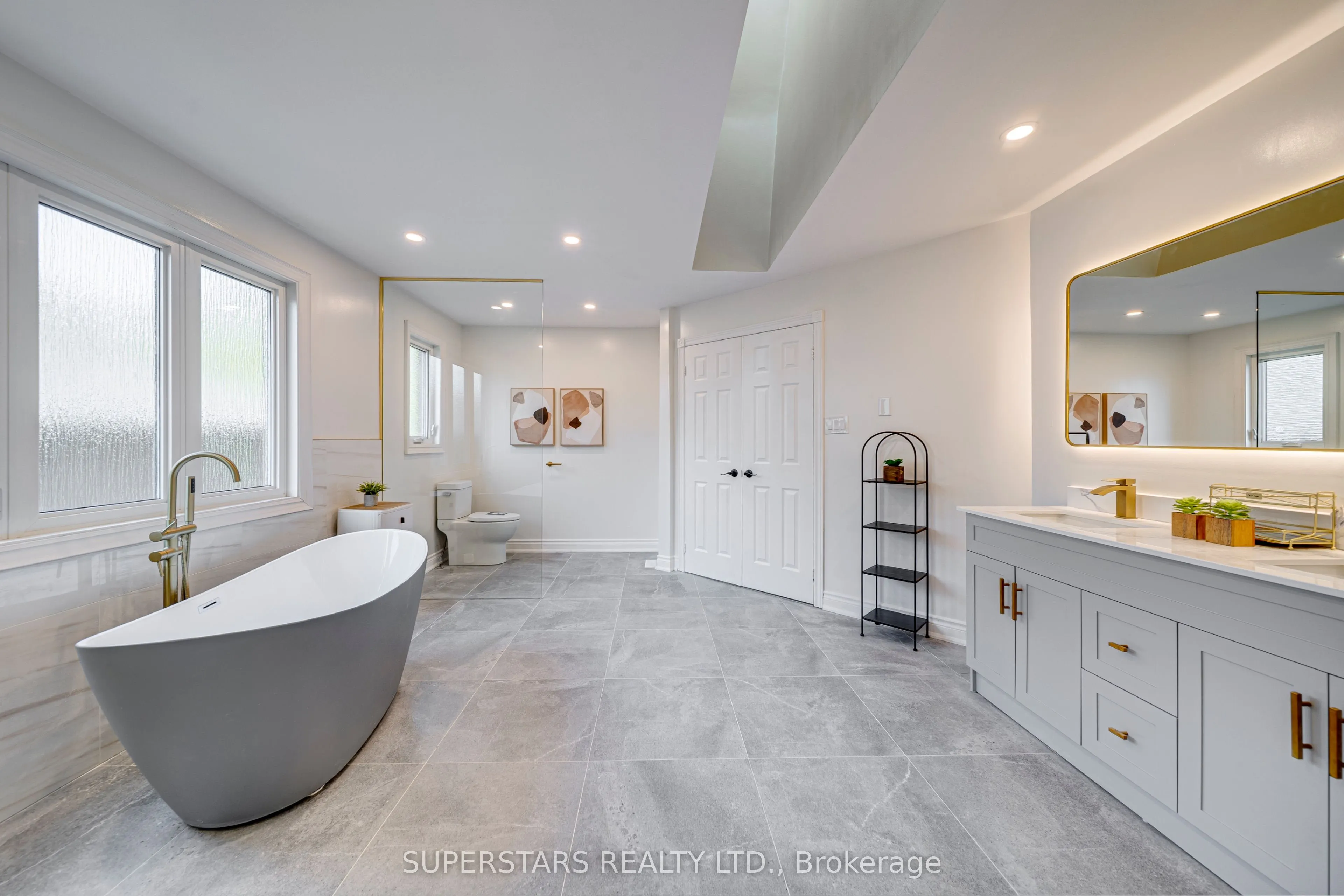 959 Lockwood Circle