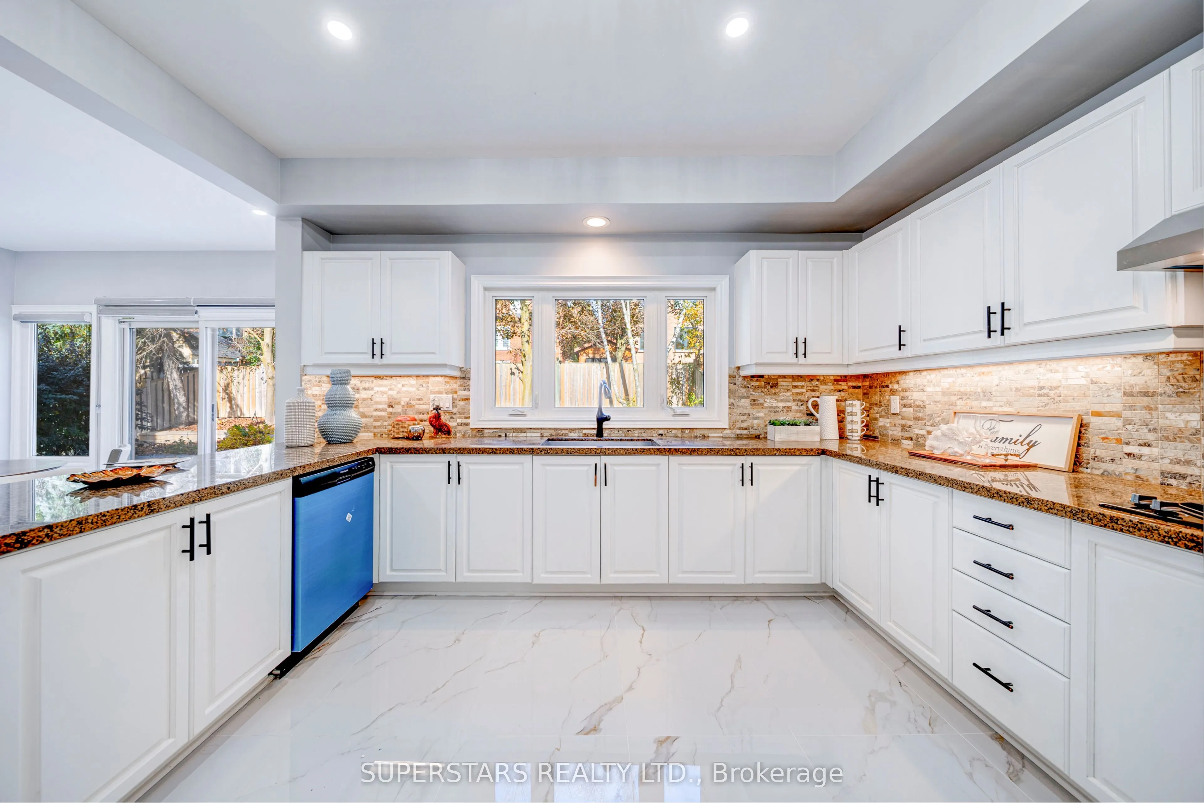 959 Lockwood Circle