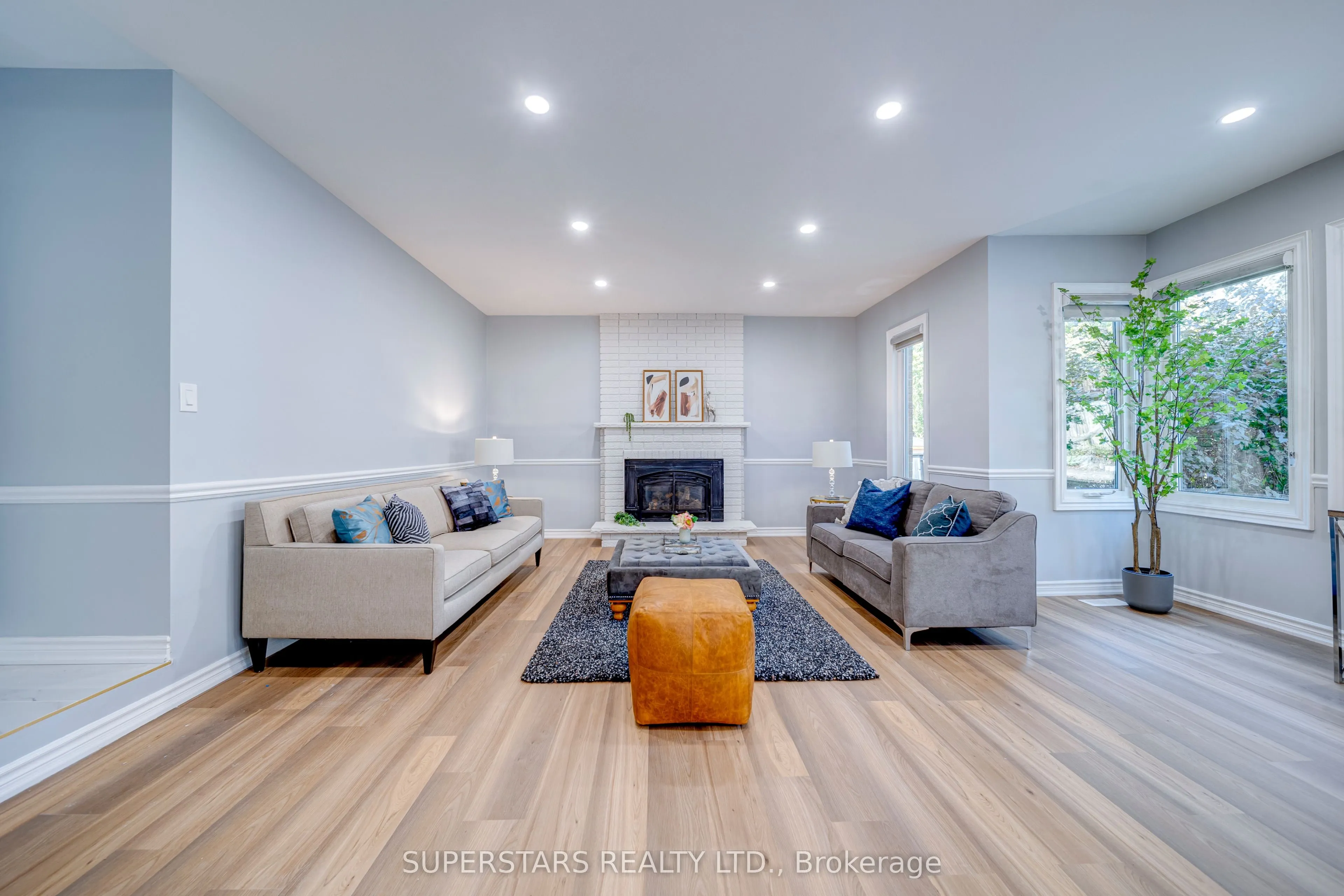 959 Lockwood Circle