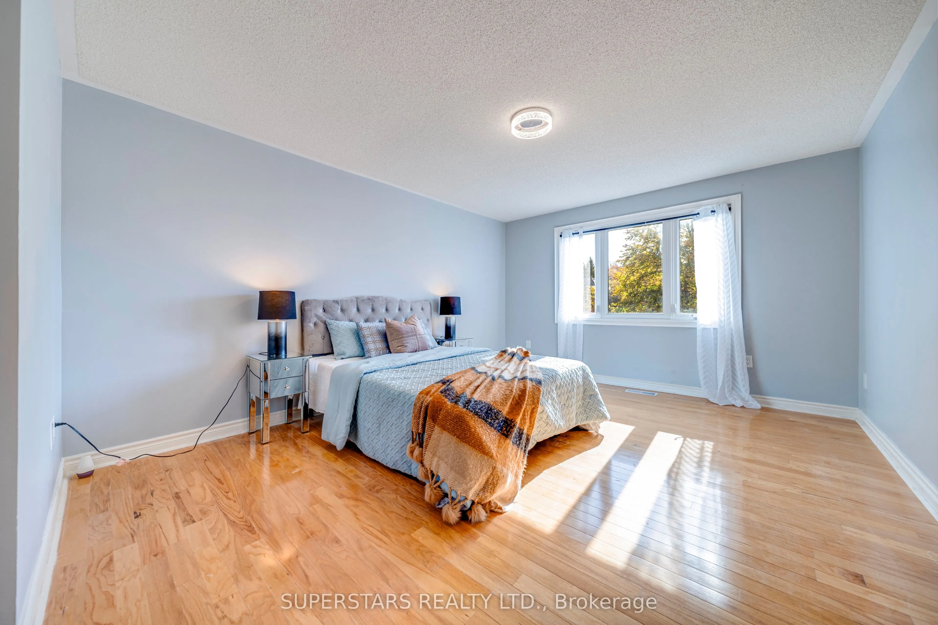 959 Lockwood Circle