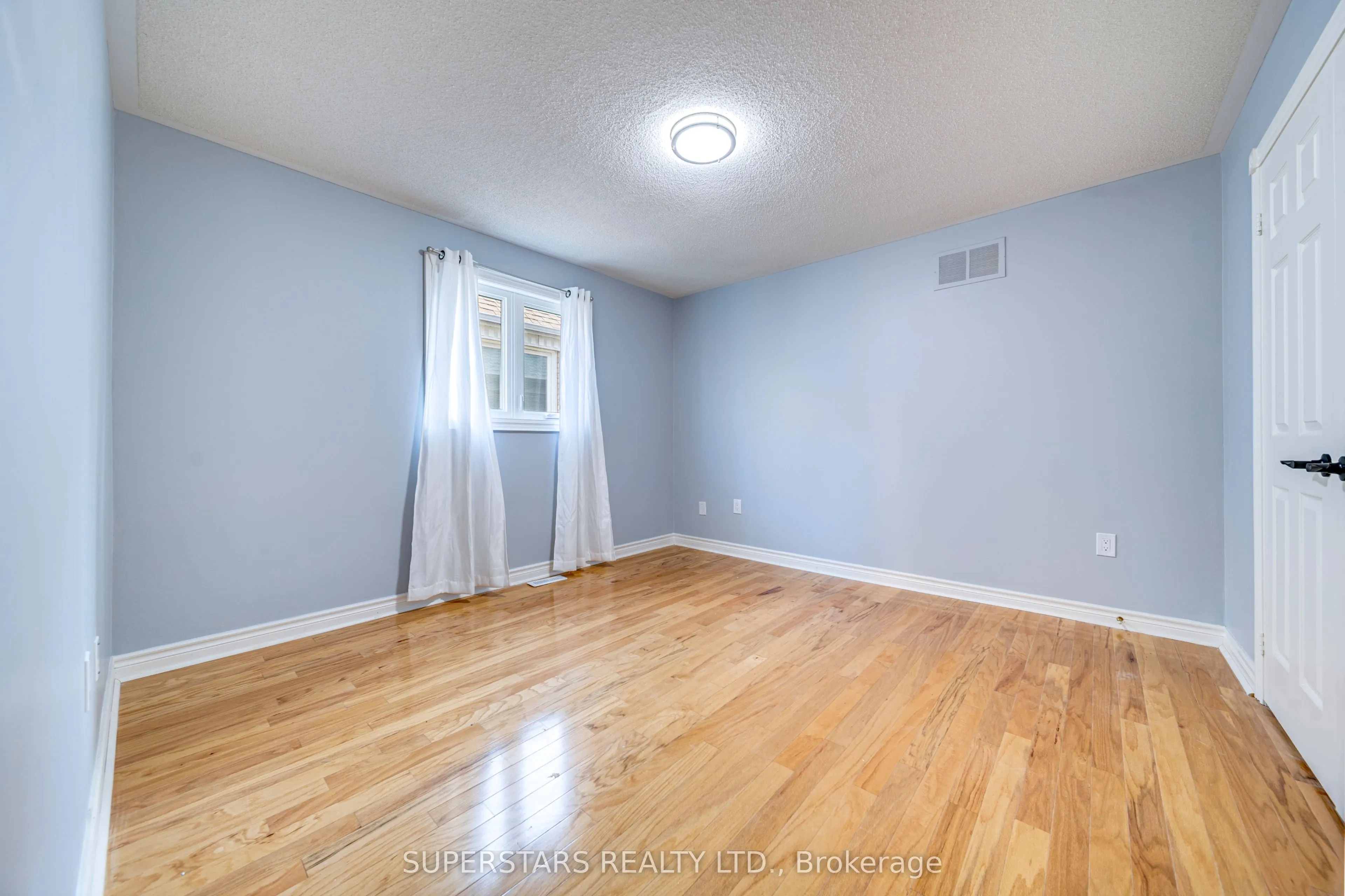 959 Lockwood Circle