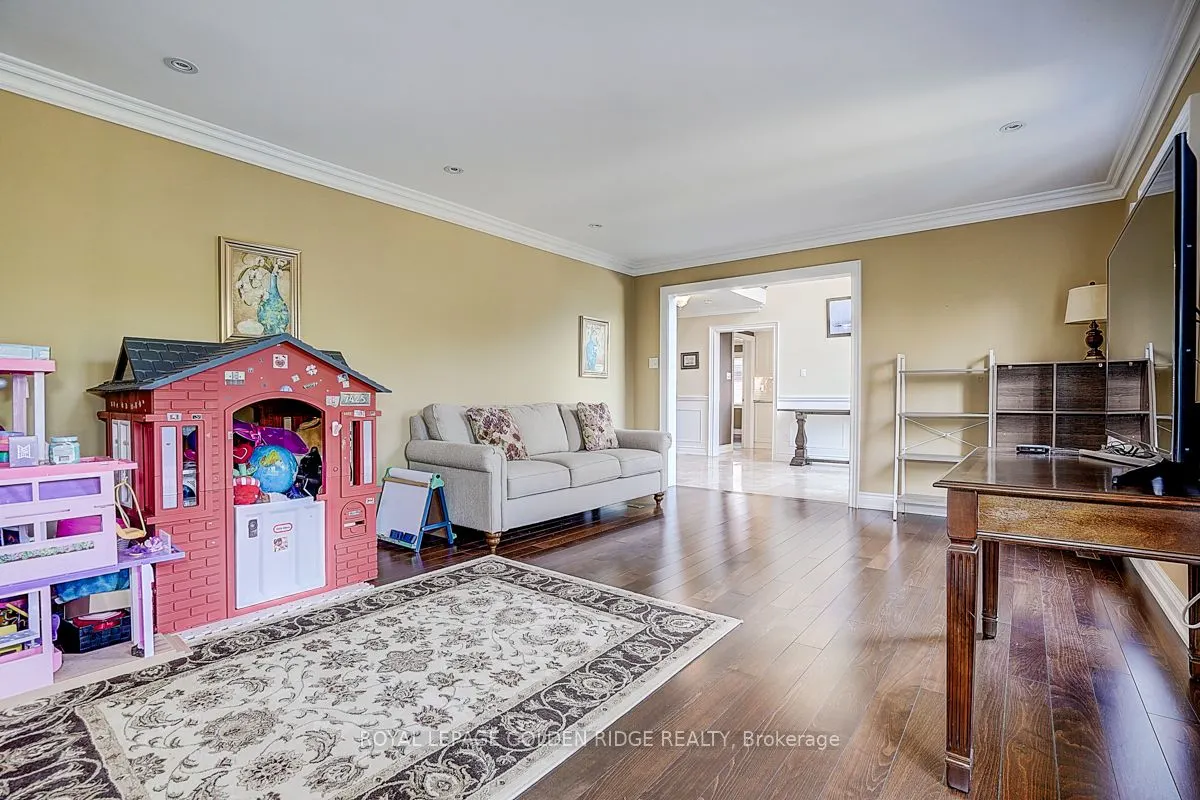 725 Exceller Circle