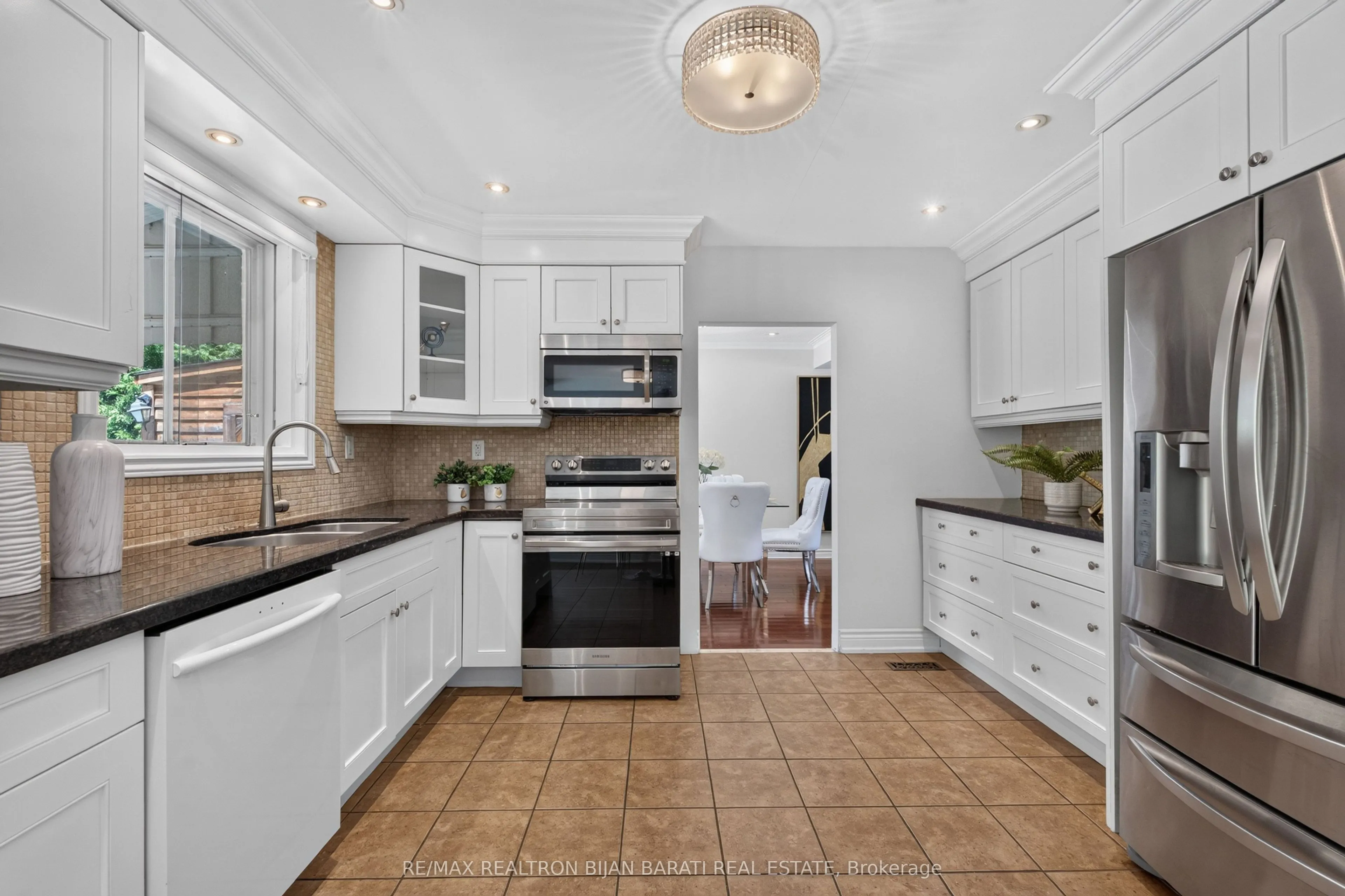 215 Grandview Avenue