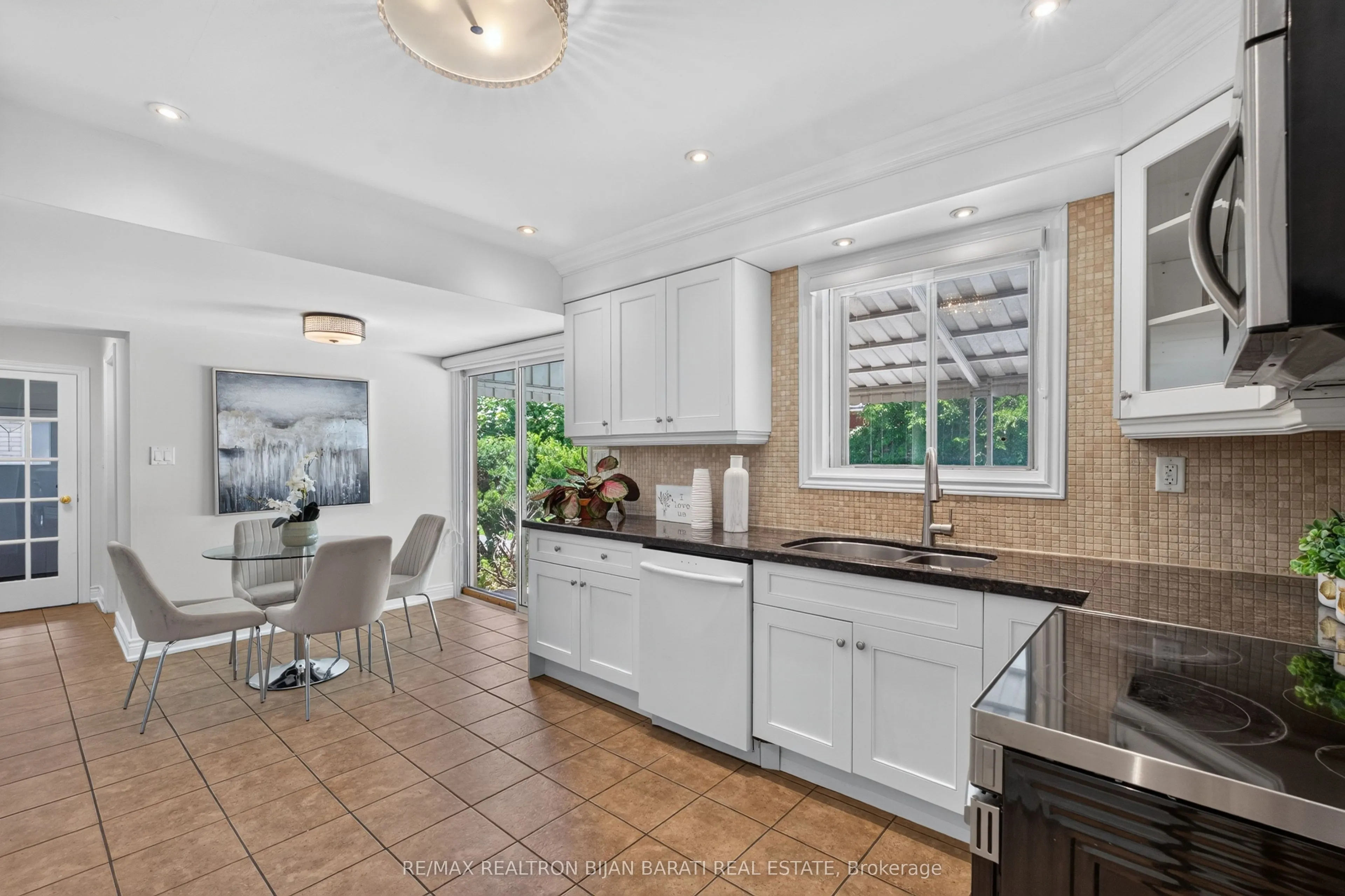 215 Grandview Avenue