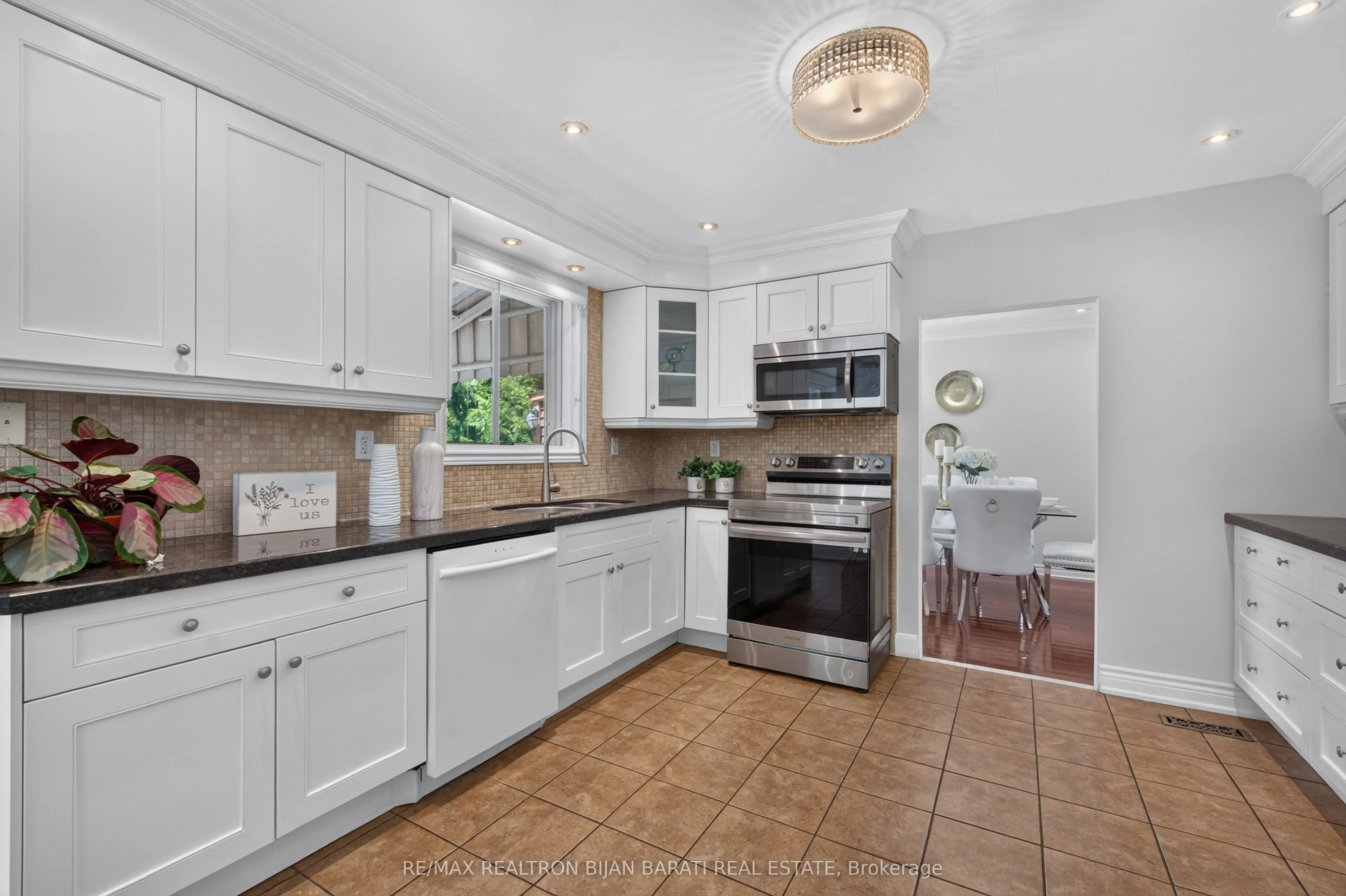 215 Grandview Avenue