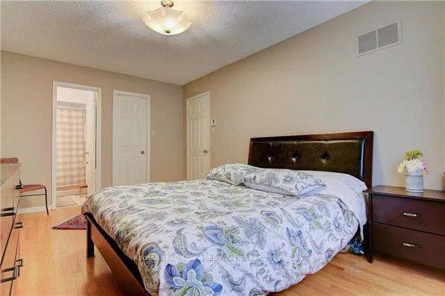 28 Rockford Court