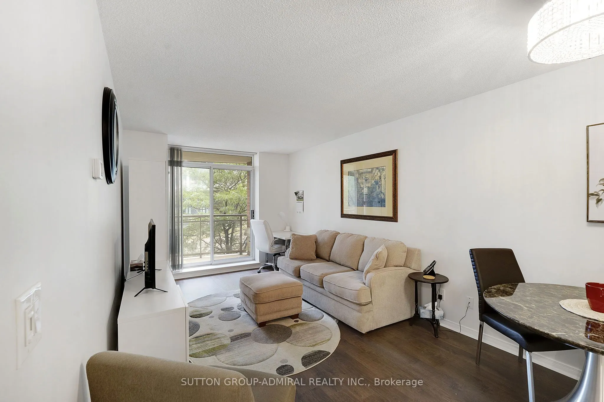 73 King William Crescent #307
