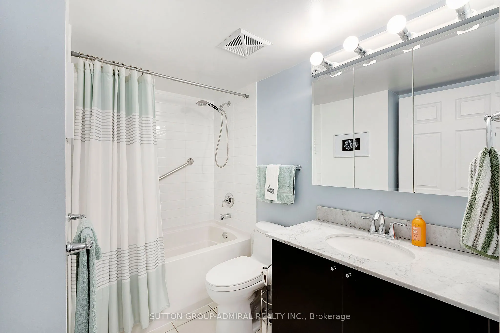 73 King William Crescent #307