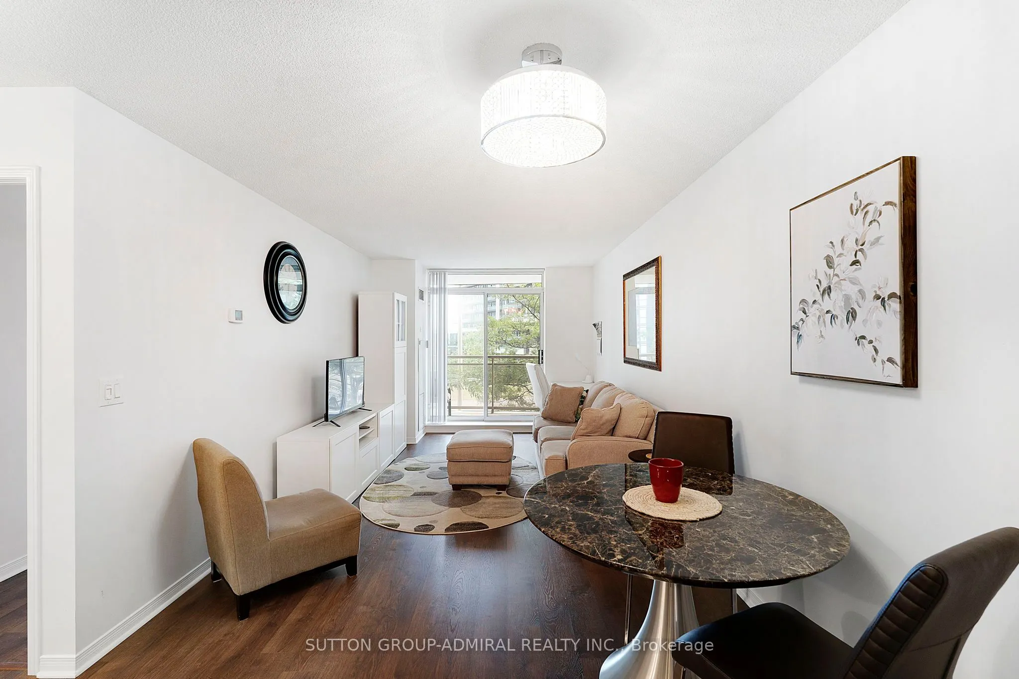 73 King William Crescent #307