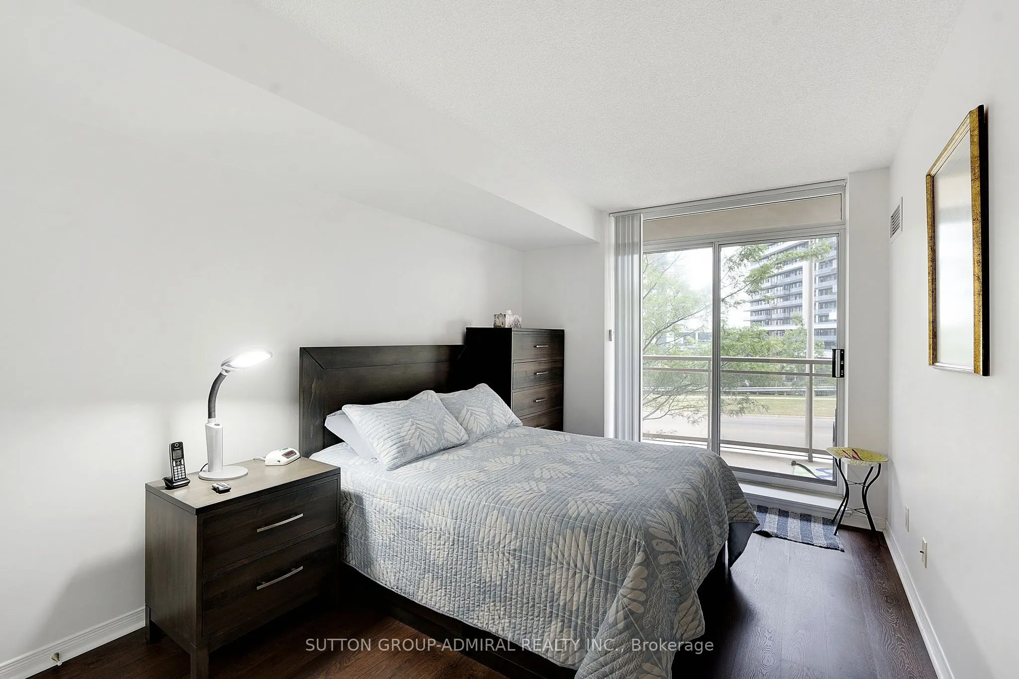 73 King William Crescent #307
