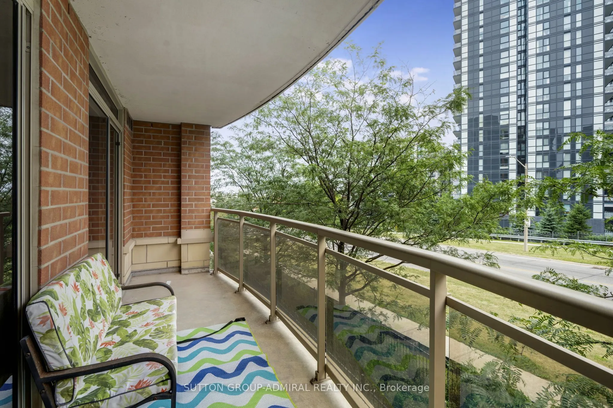 73 King William Crescent #307