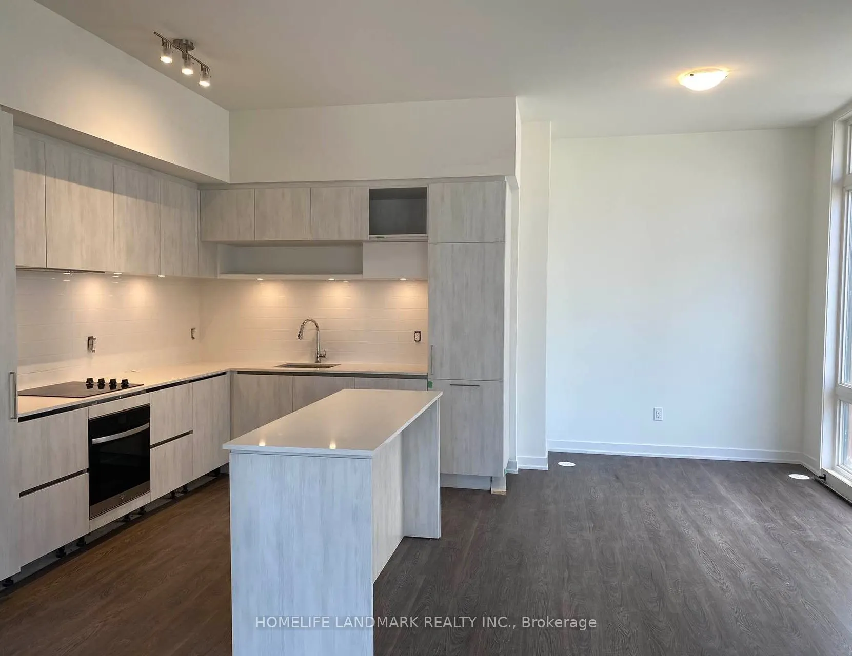 12 David Eyer Road #1101