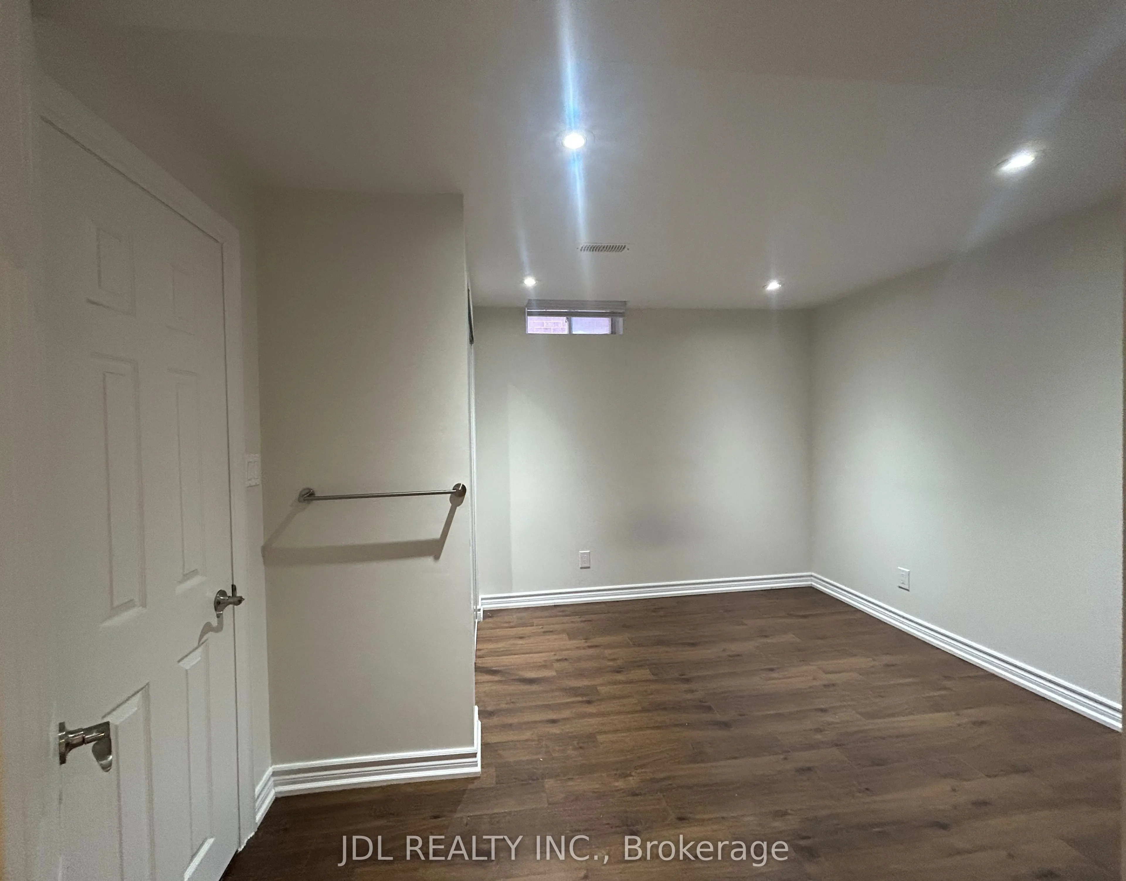 36 Bendamere Cres Crescent #two-bedroom unit bsmt