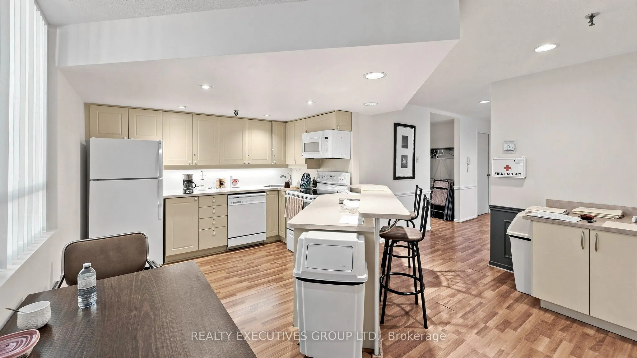 8111 Yonge Street #1707