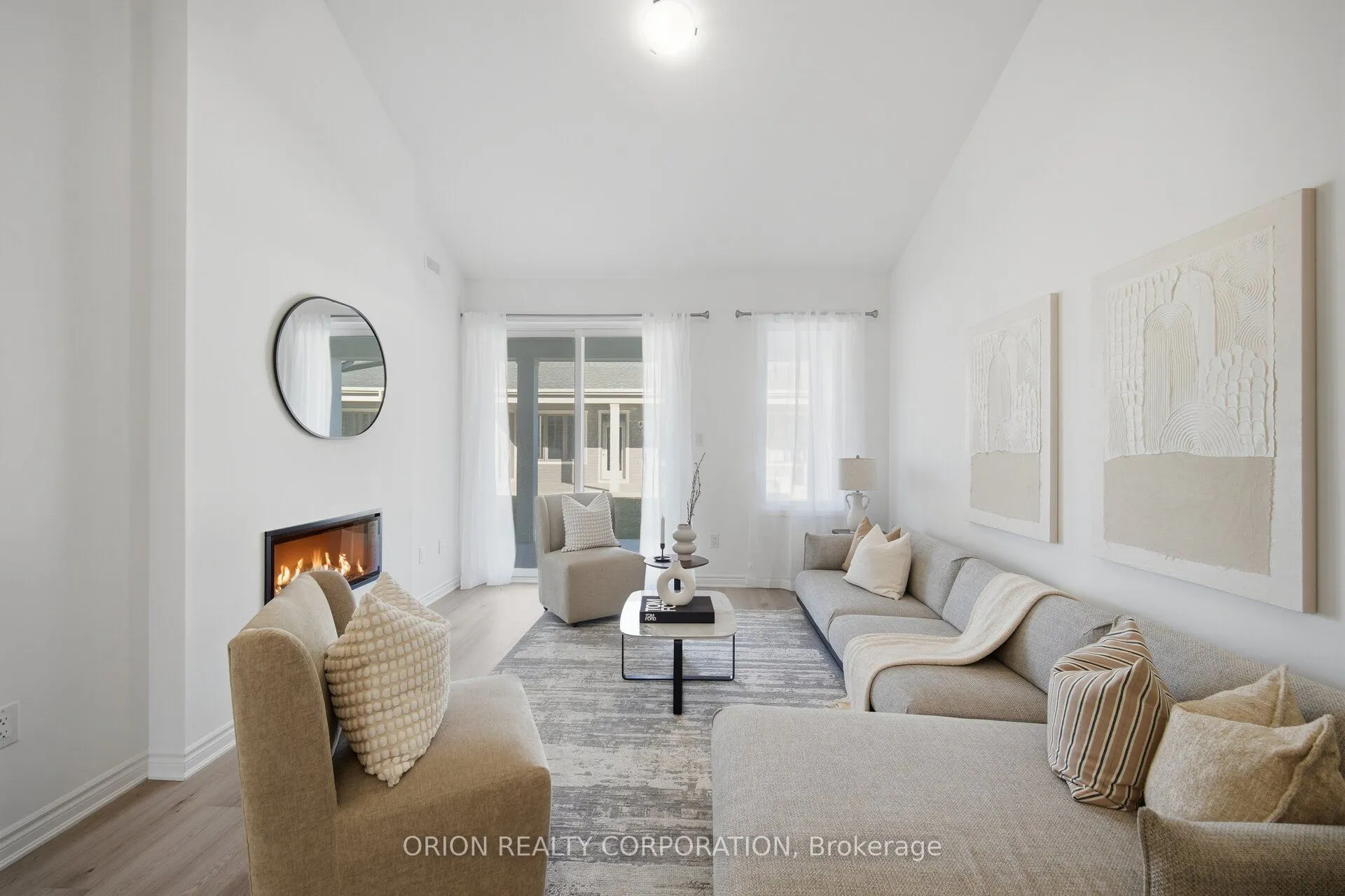 718 Keast Place