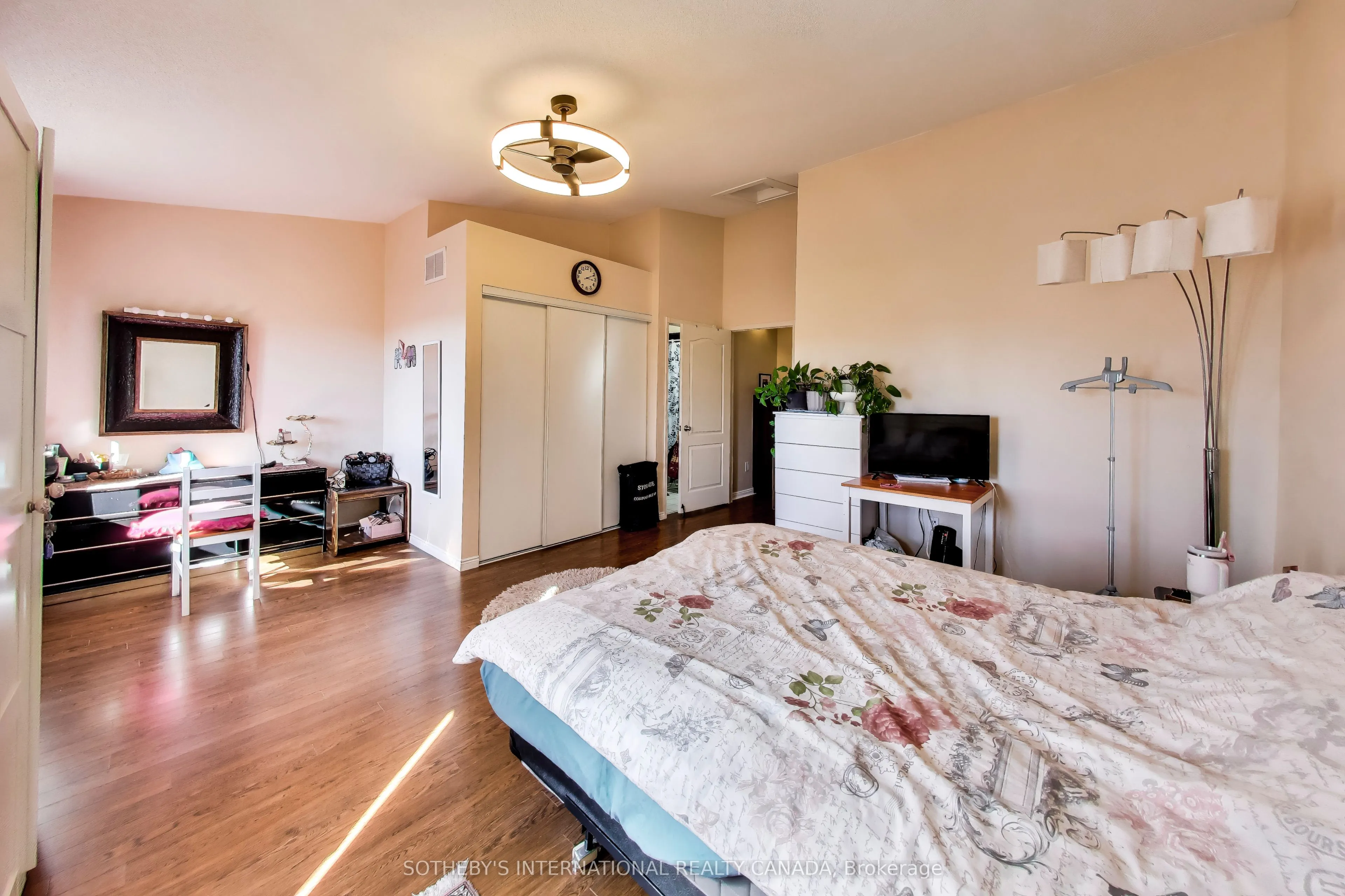 900 Steeles Avenue W #714
